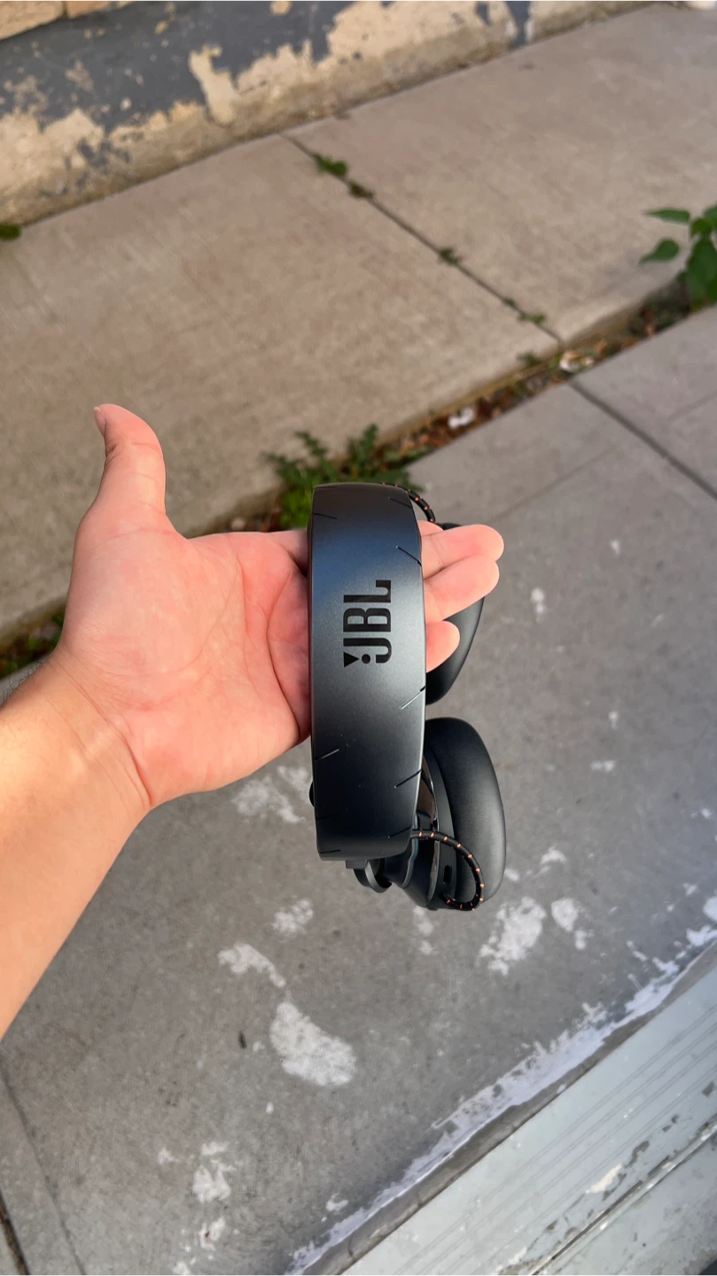 JBL Quantum One Gaming Headset - photo 4