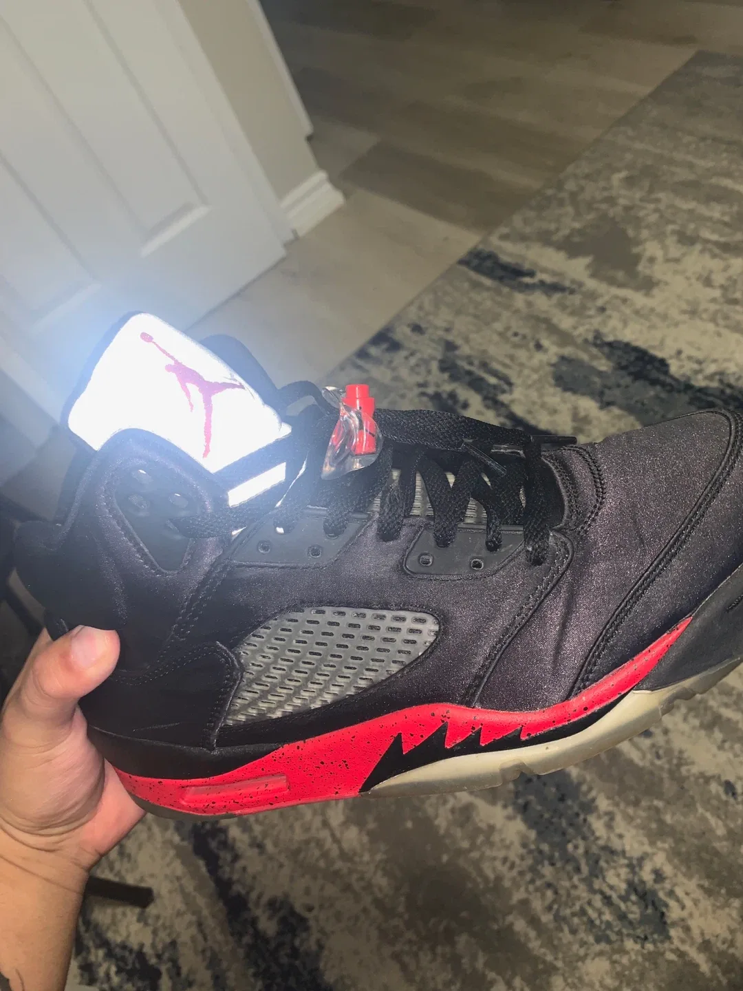 Air Jordan 5 Retro Satin Size 10.5 image indicator(6)