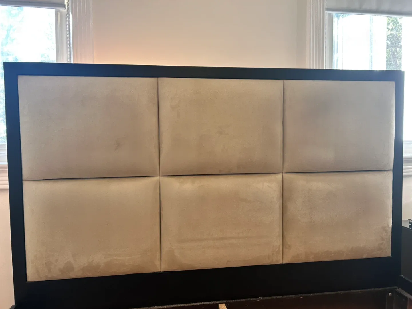 Queen Size Bed Frame image indicator(2)