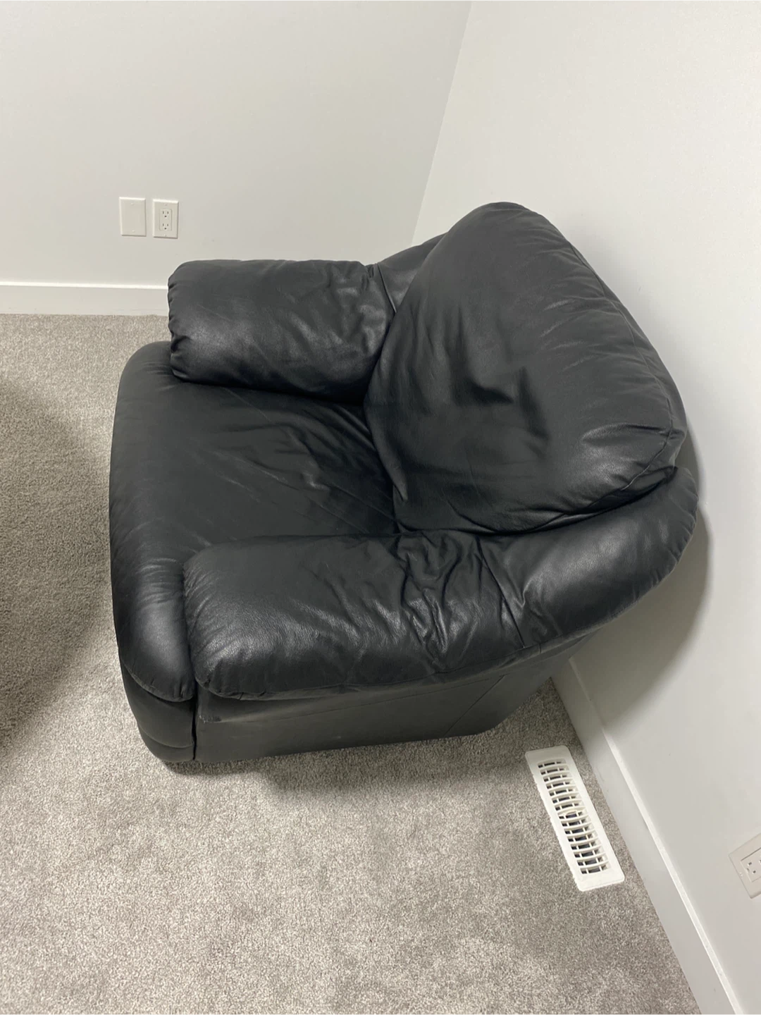 Black Leather Armchair - photo 2