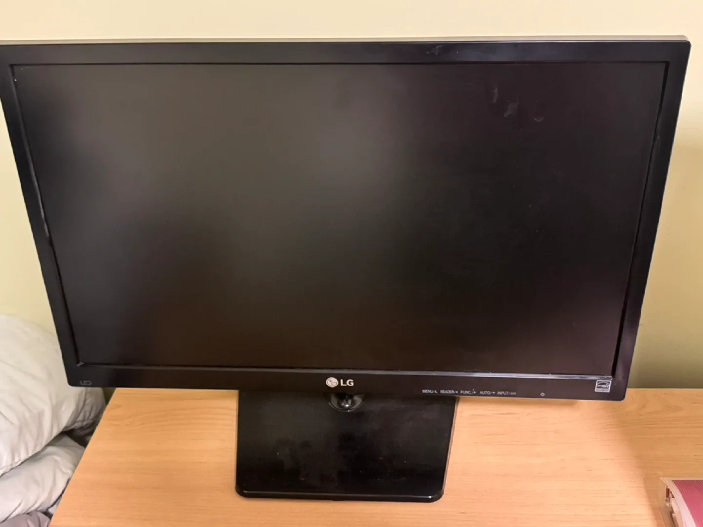 LG 22” Class Full HD Led Monitor (21.5” Diagonal) thumbnail