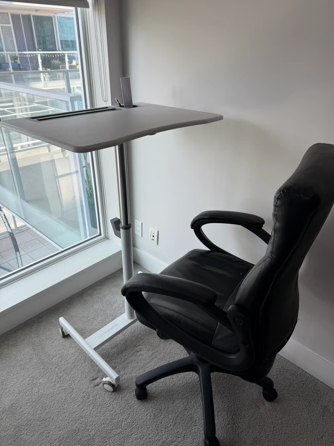 Black Office Chair & Height Adjustable Desk - photo 4