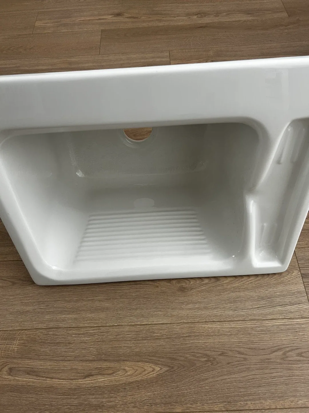 Deluxe Laundry Tub 27”x 22”x 14” deep, New costs $400 image indicator(3)