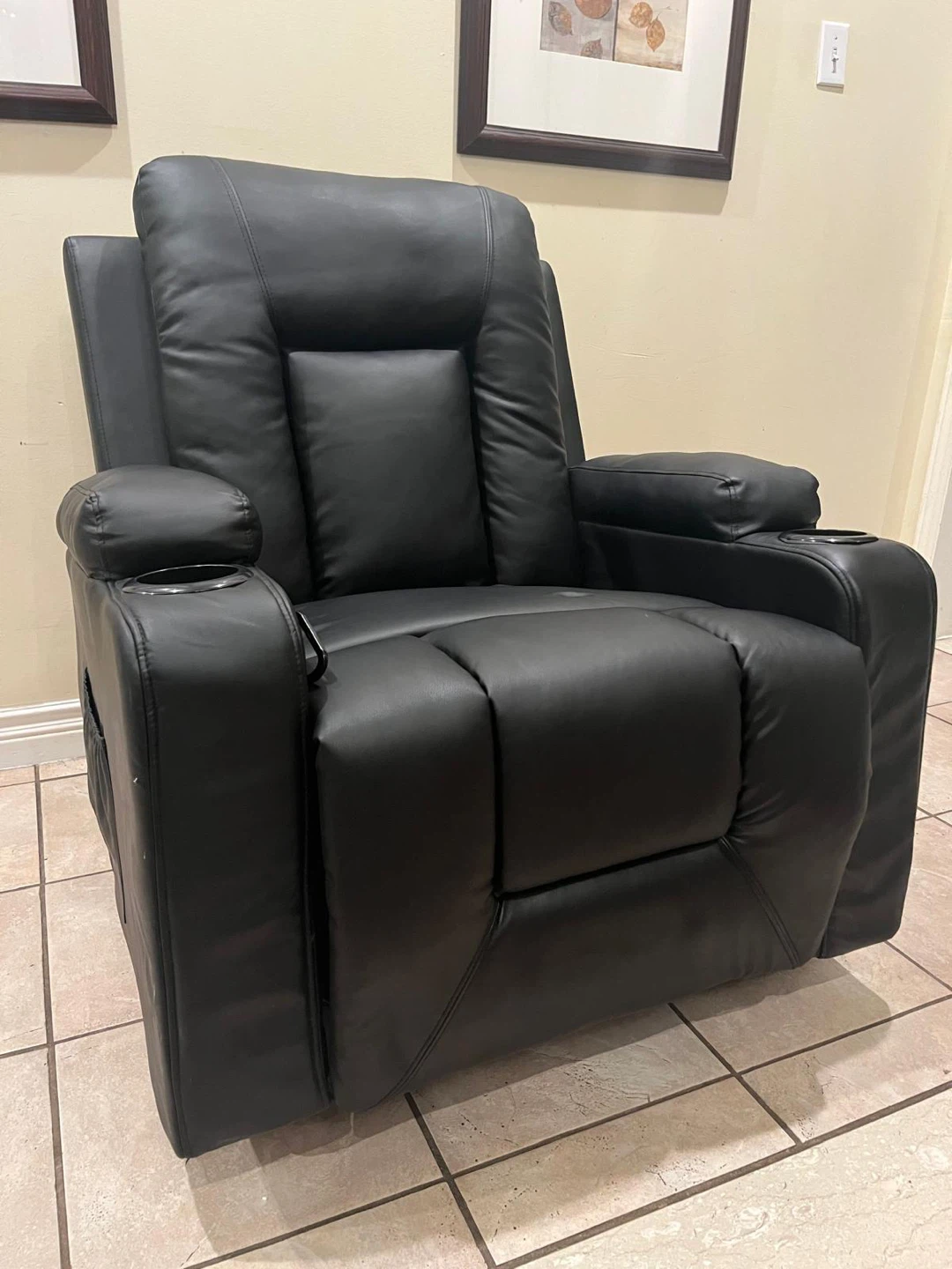 New / display item 360 swivel  manual recliner $150 price firm - photo 3