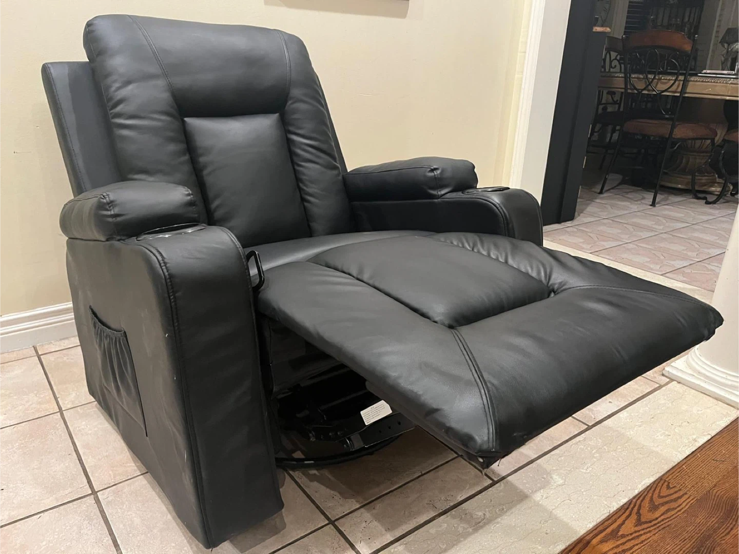 New / display item 360 swivel  manual recliner $150 price firm - photo 5