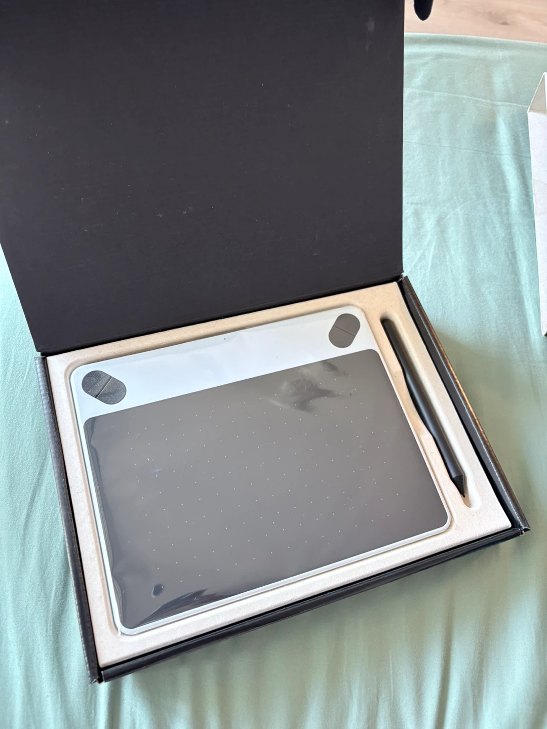 Wacom Intuos Draw Creative Pen Tablet - New! - photo 3