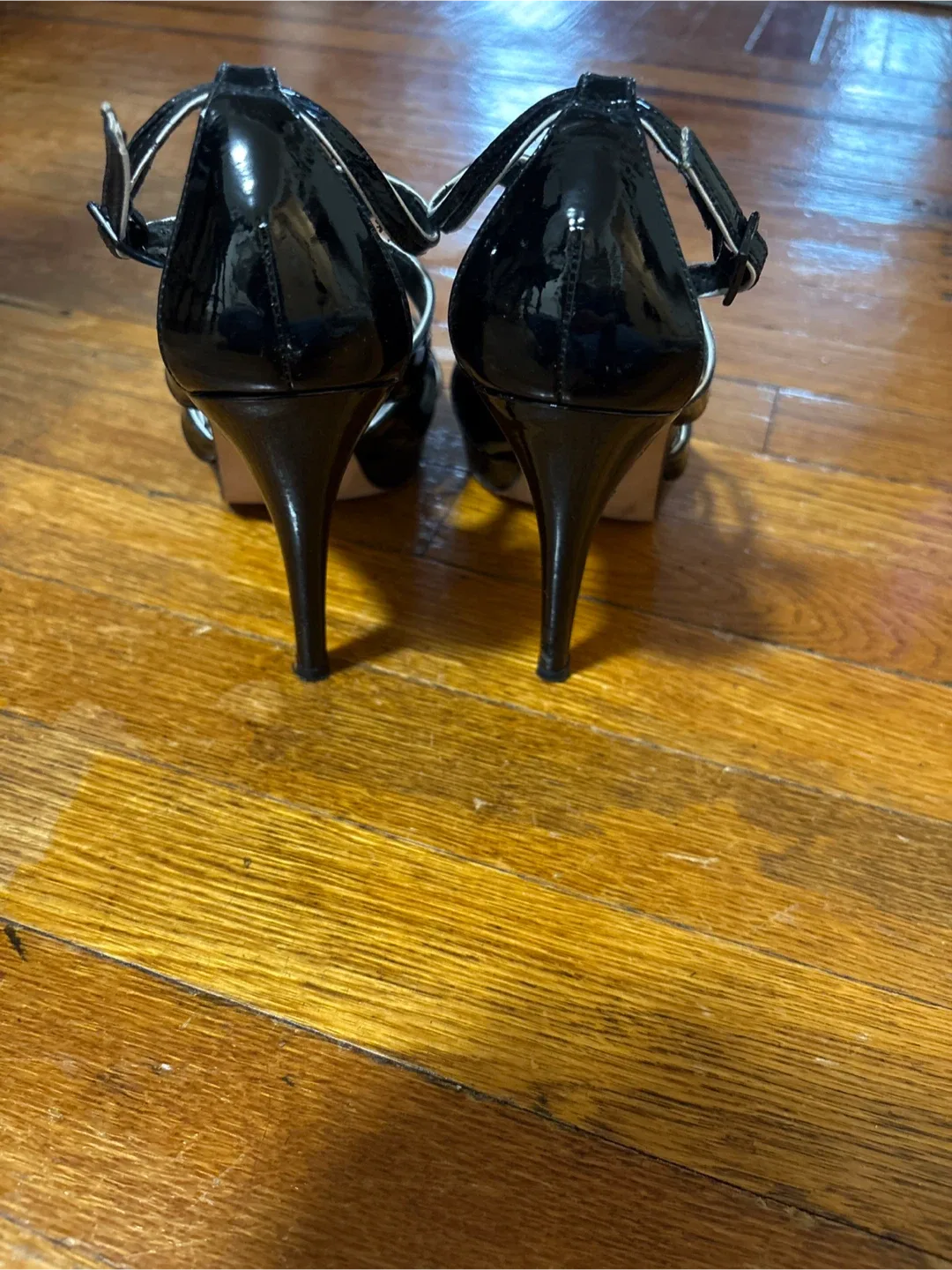 Stuart Weitzman Black Heels image indicator(3)