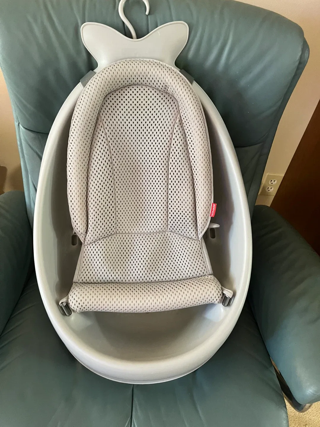 Skip hop Baby Bathtub image indicator(2)