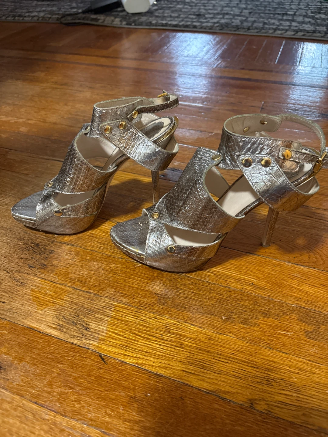 Christian Dior Gold Metallic Heels, Size 38 - photo 3