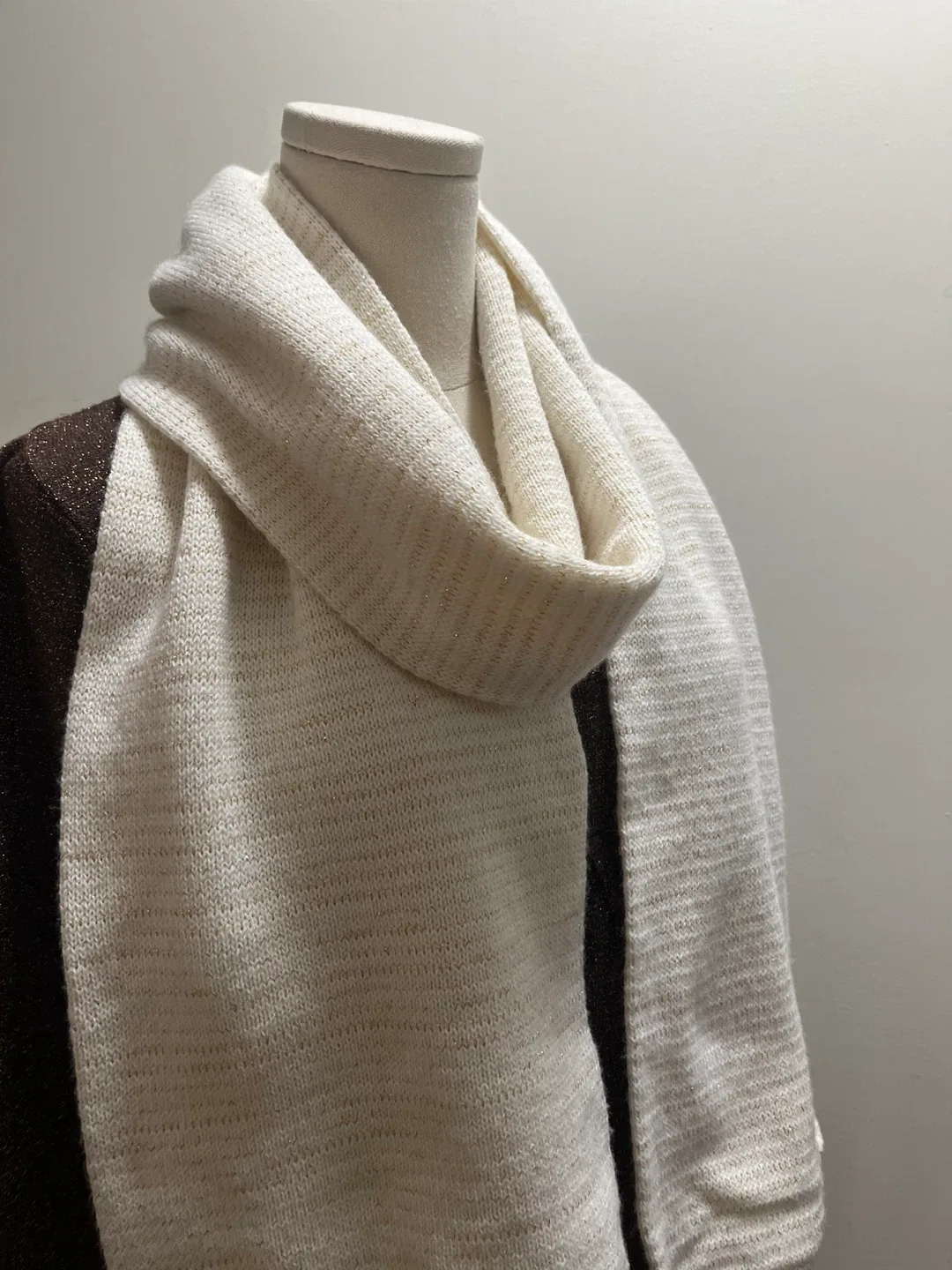 Cozy White Knit winter Scarf image indicator(2)
