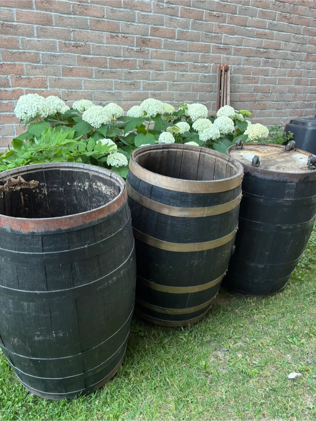 FULL OAK BARREL PLANTERS WITH WHEELS image indicator(3)