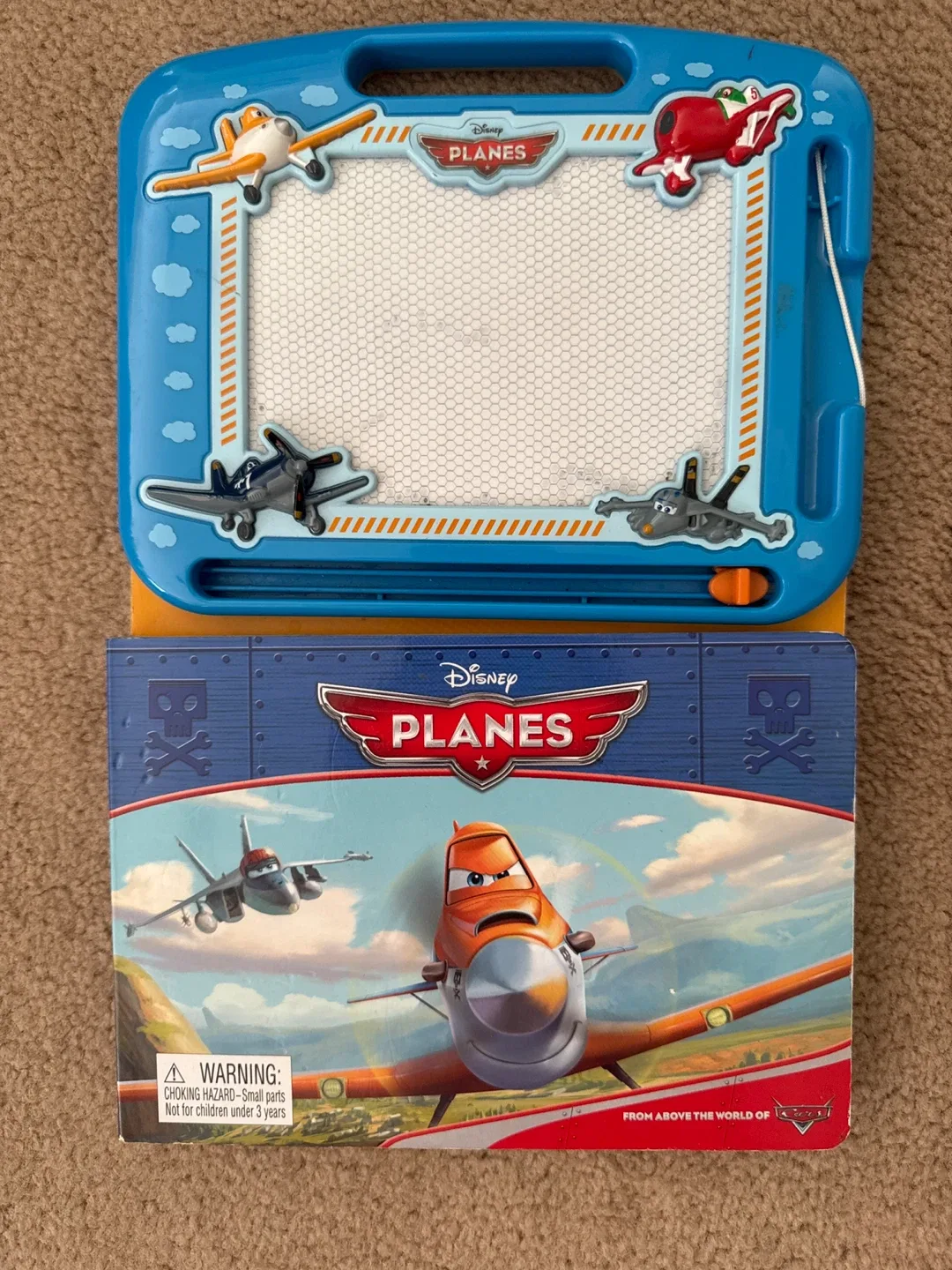 Disney Planes Magnetic Drawing Board & Book thumbnail