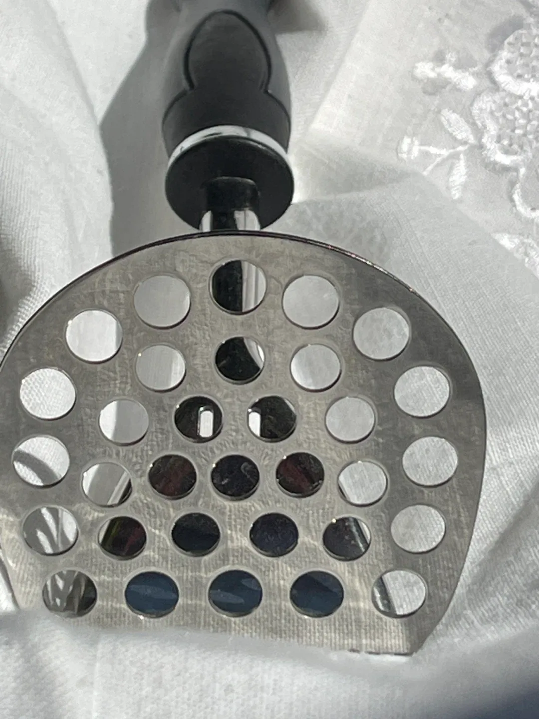 Stainless Steel Potato Masher image indicator(3)