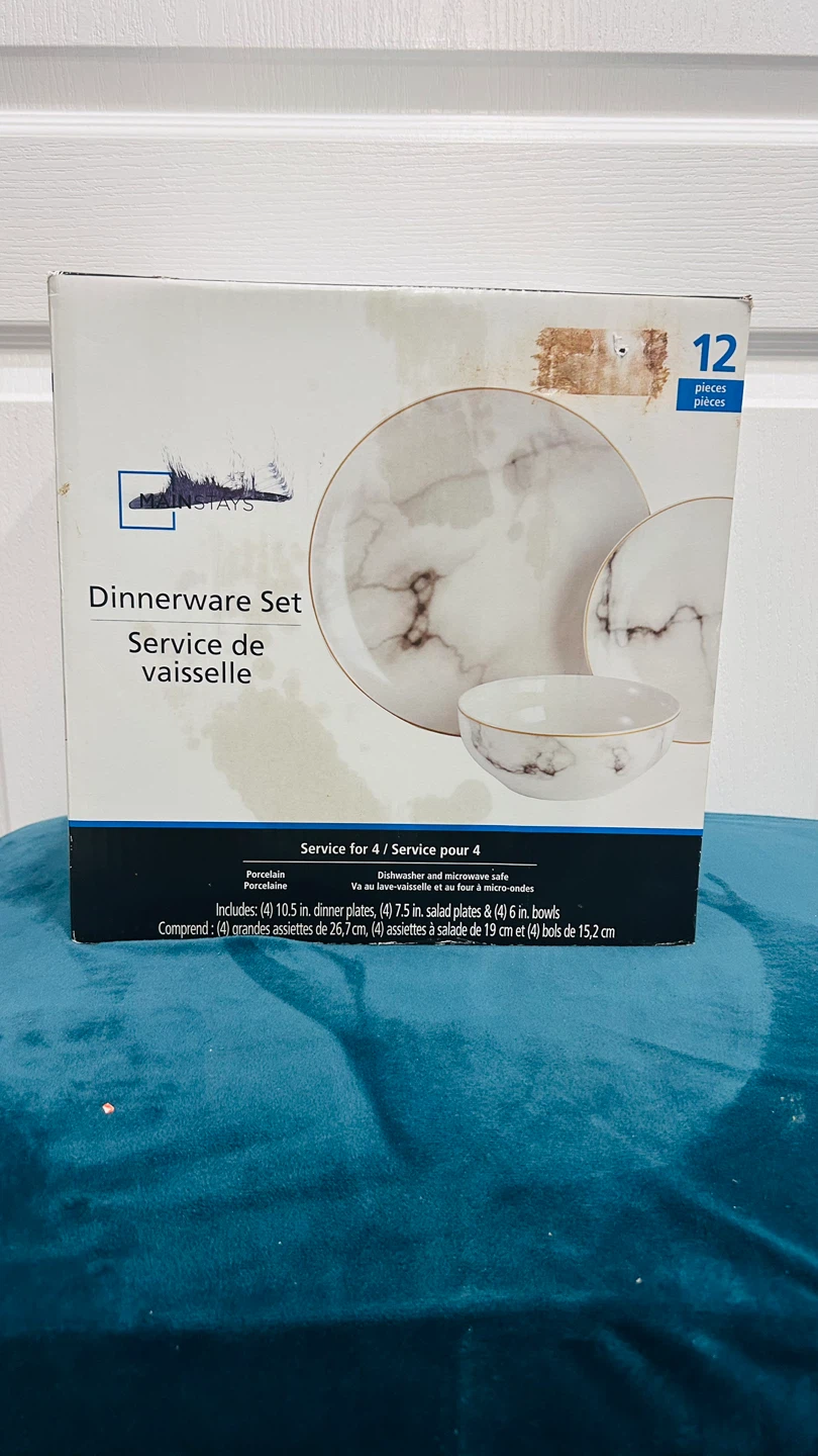 New Mainstays 12-Piece Dinnerware Set