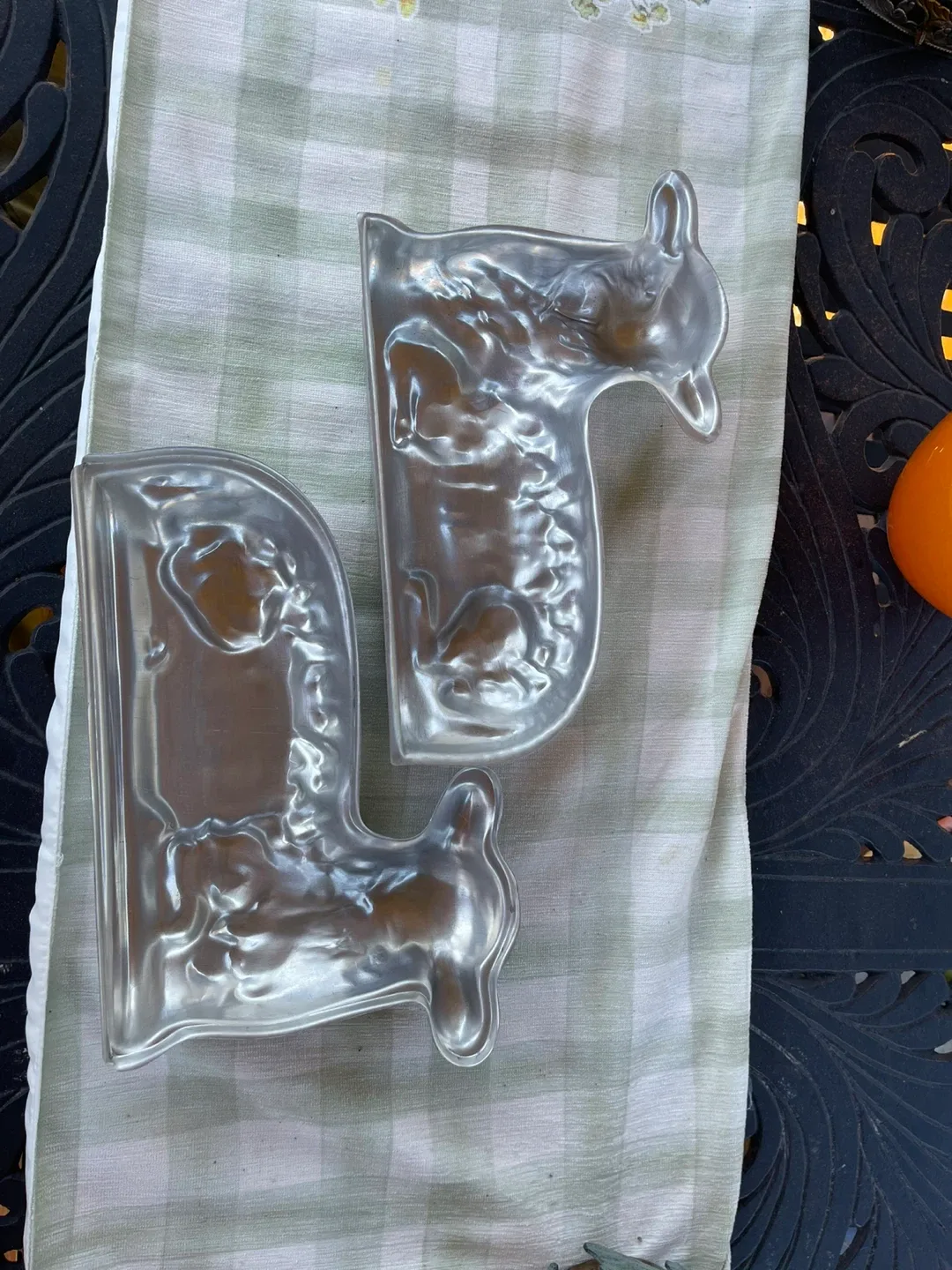 Vintage Lamb Cake Mold image indicator(3)
