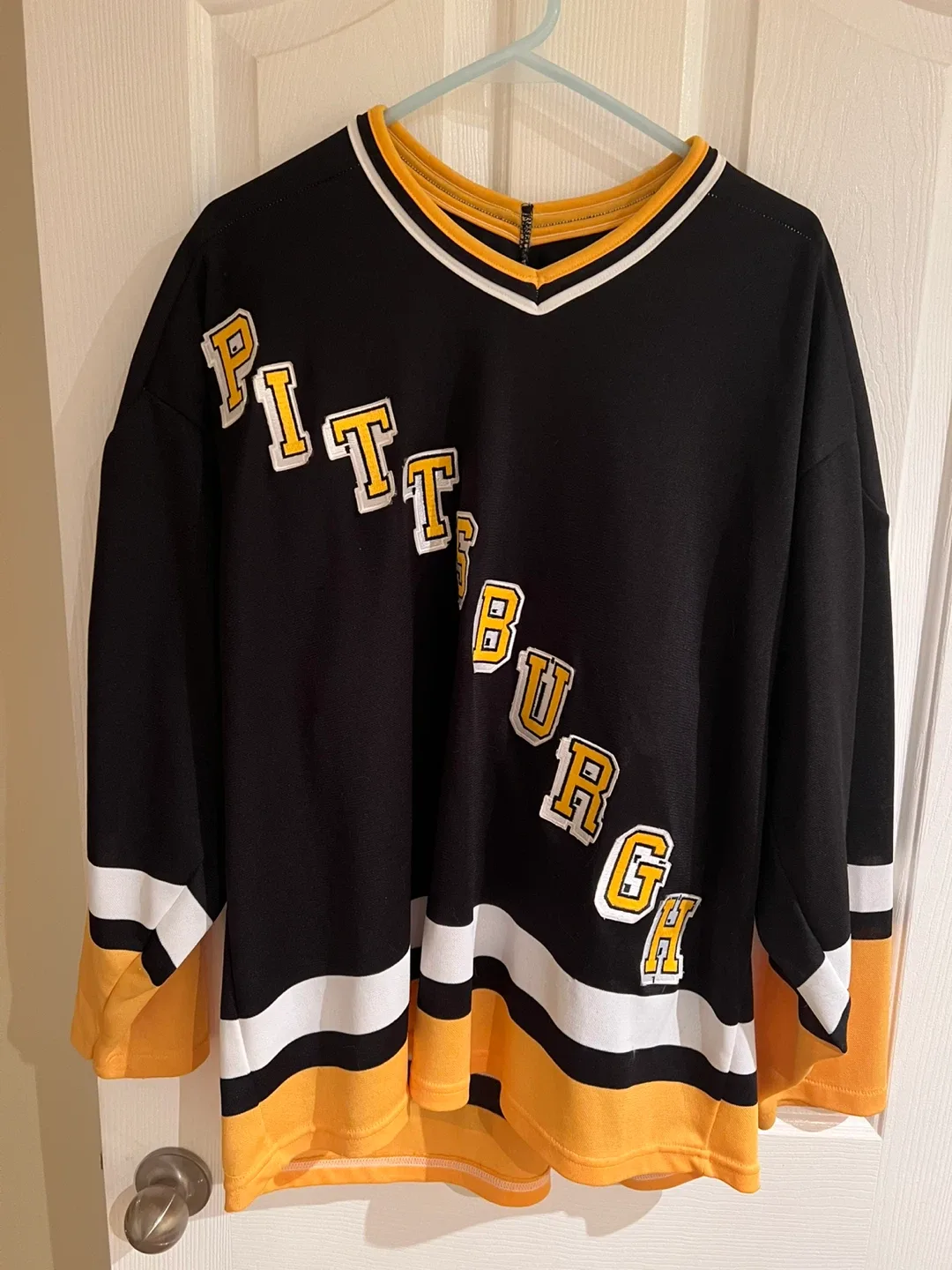 CCM Pittsburgh Hockey Jersey - XL thumbnail