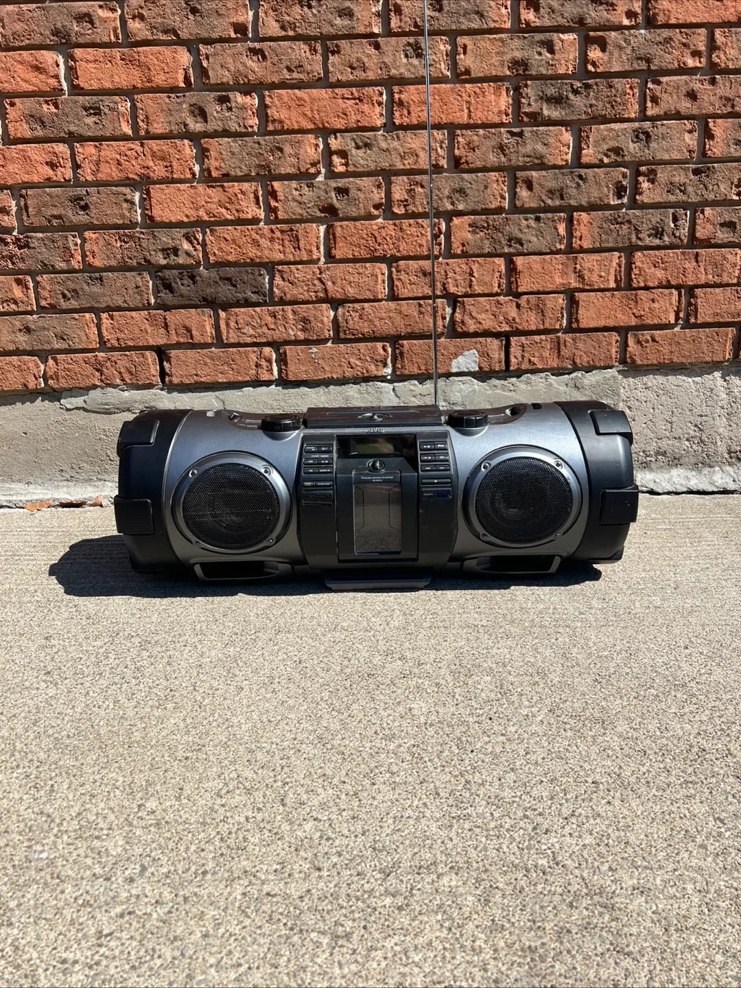 JVC RV-NB70 Powered Woofer CD System Boombox image indicator(2)