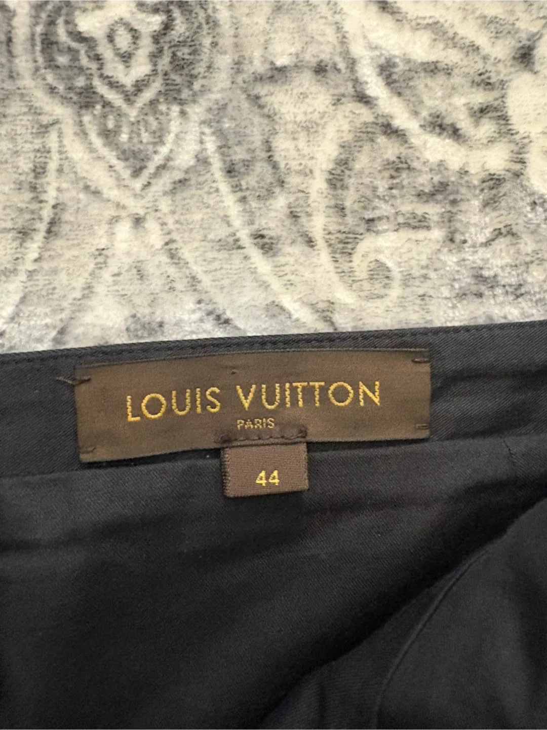 Louis Vuitton Black Pants Size 44 image indicator(5)