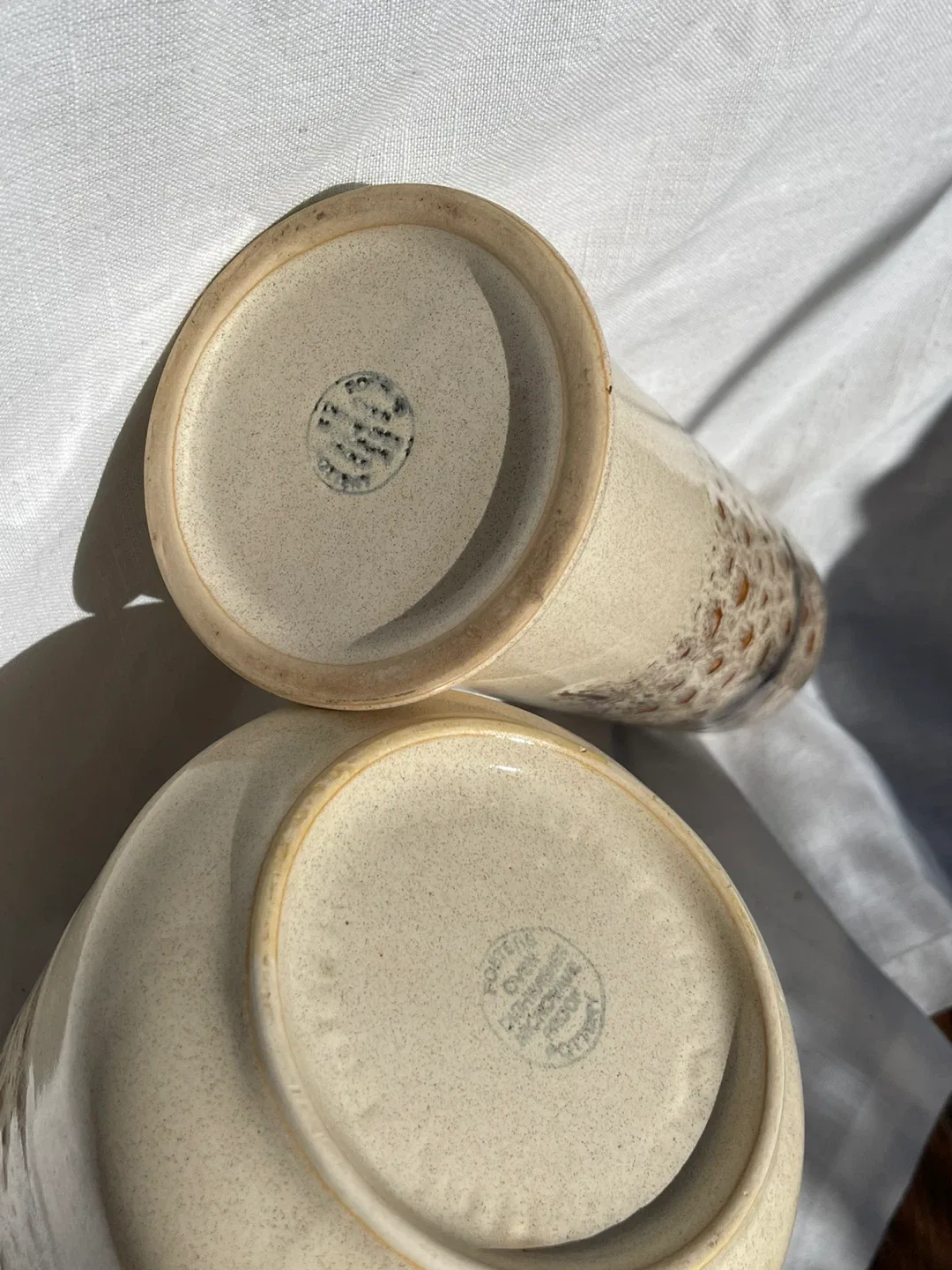 Roberts Oven Microwave Proof Pottery Canister Set image indicator(4)