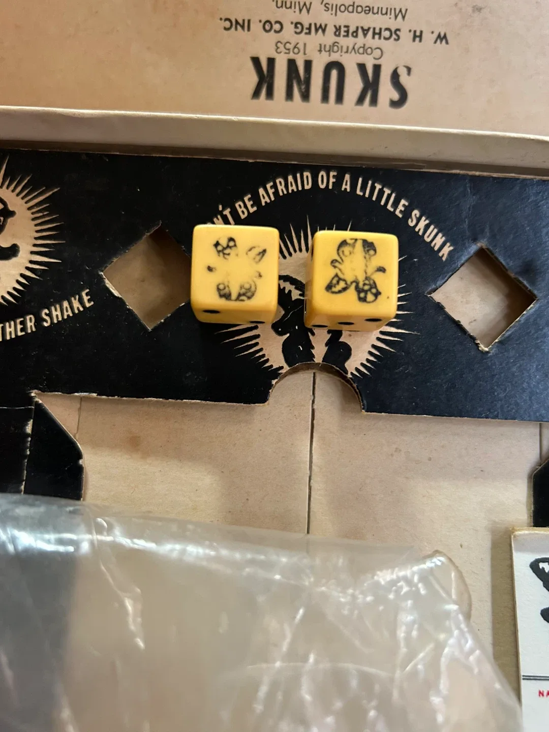 $2  Vintage MCM 1950's SKUNK DICE GAME Canada AS IS image indicator(6)