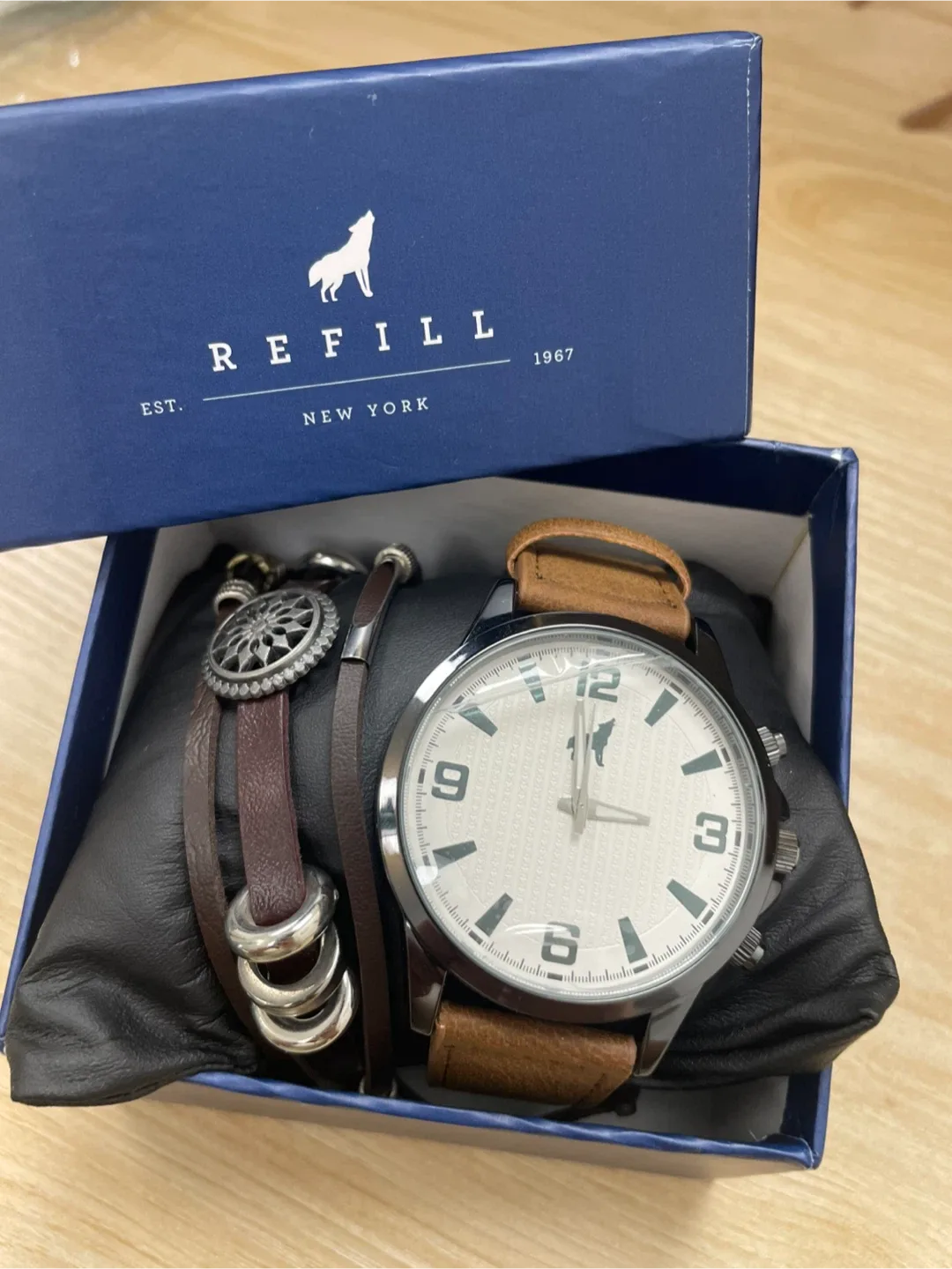 Refill Watch & Bracelet Set - brand new! thumbnail