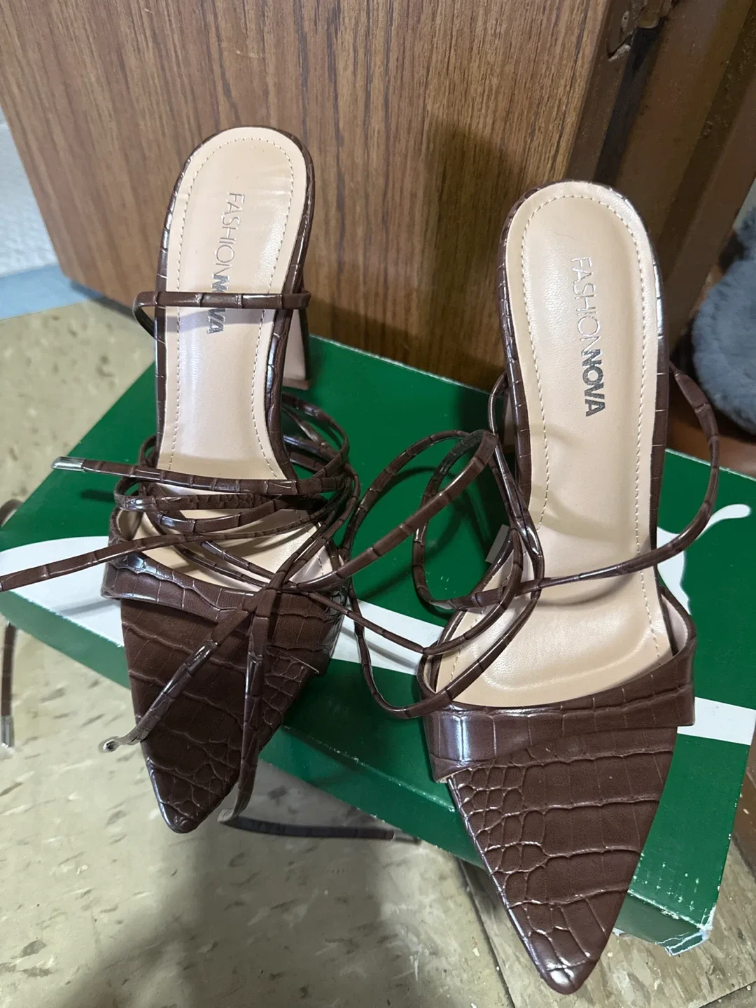 Fashion Nova Brown Heels thumbnail
