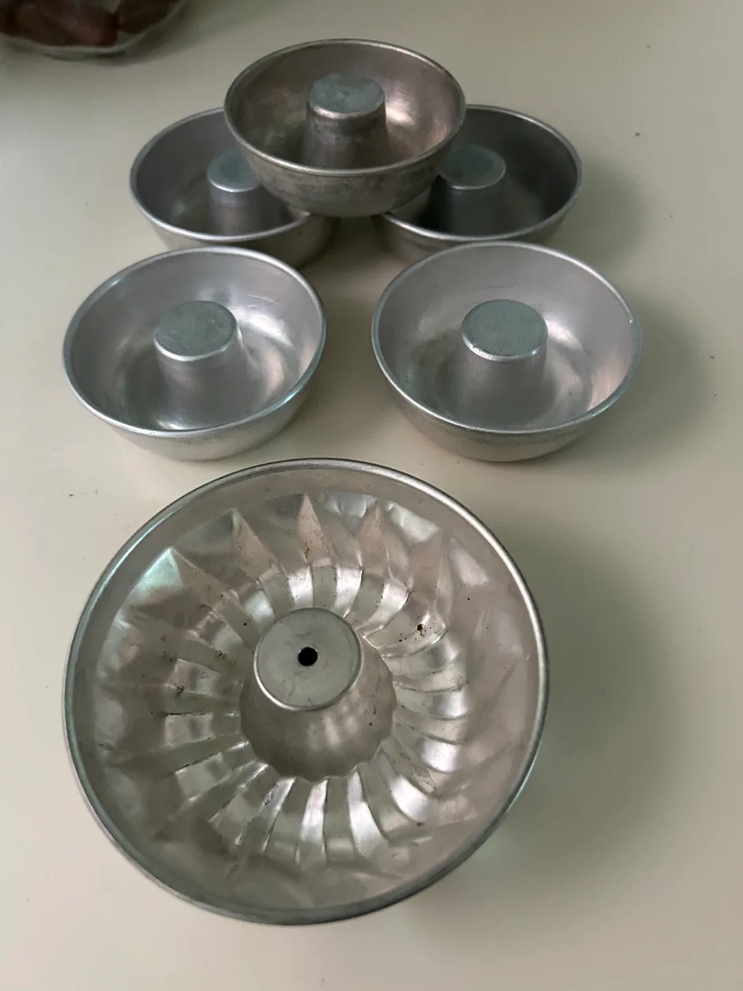6 vintage small aluminum muffin cake jello molds Bundt image indicator(5)