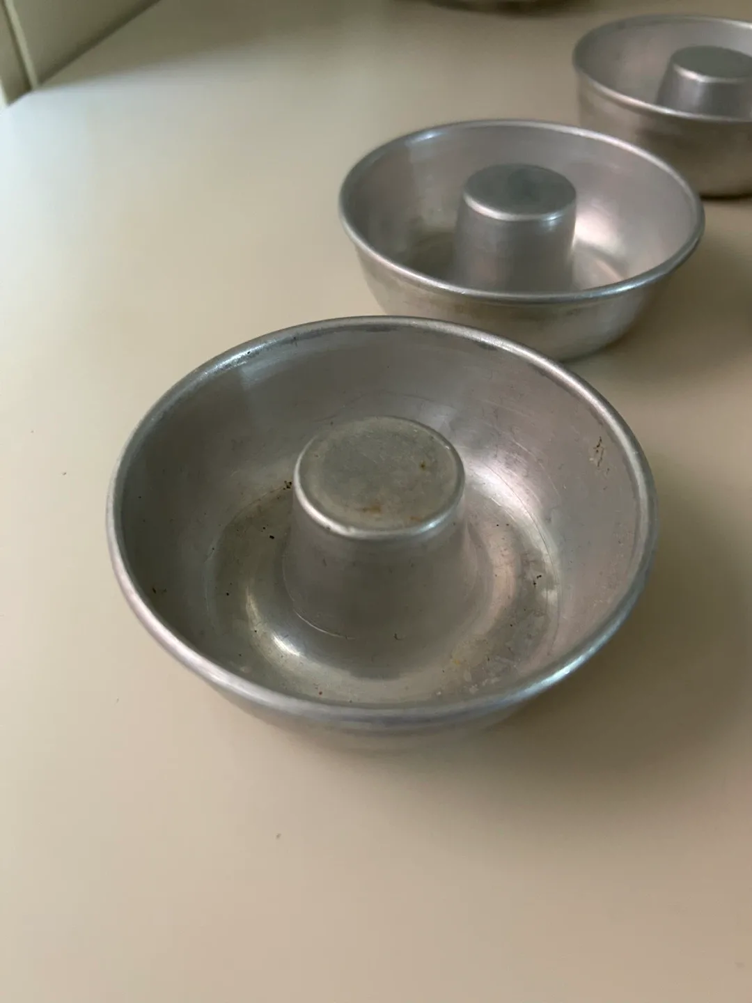 6 vintage small aluminum muffin cake jello molds Bundt image indicator(8)