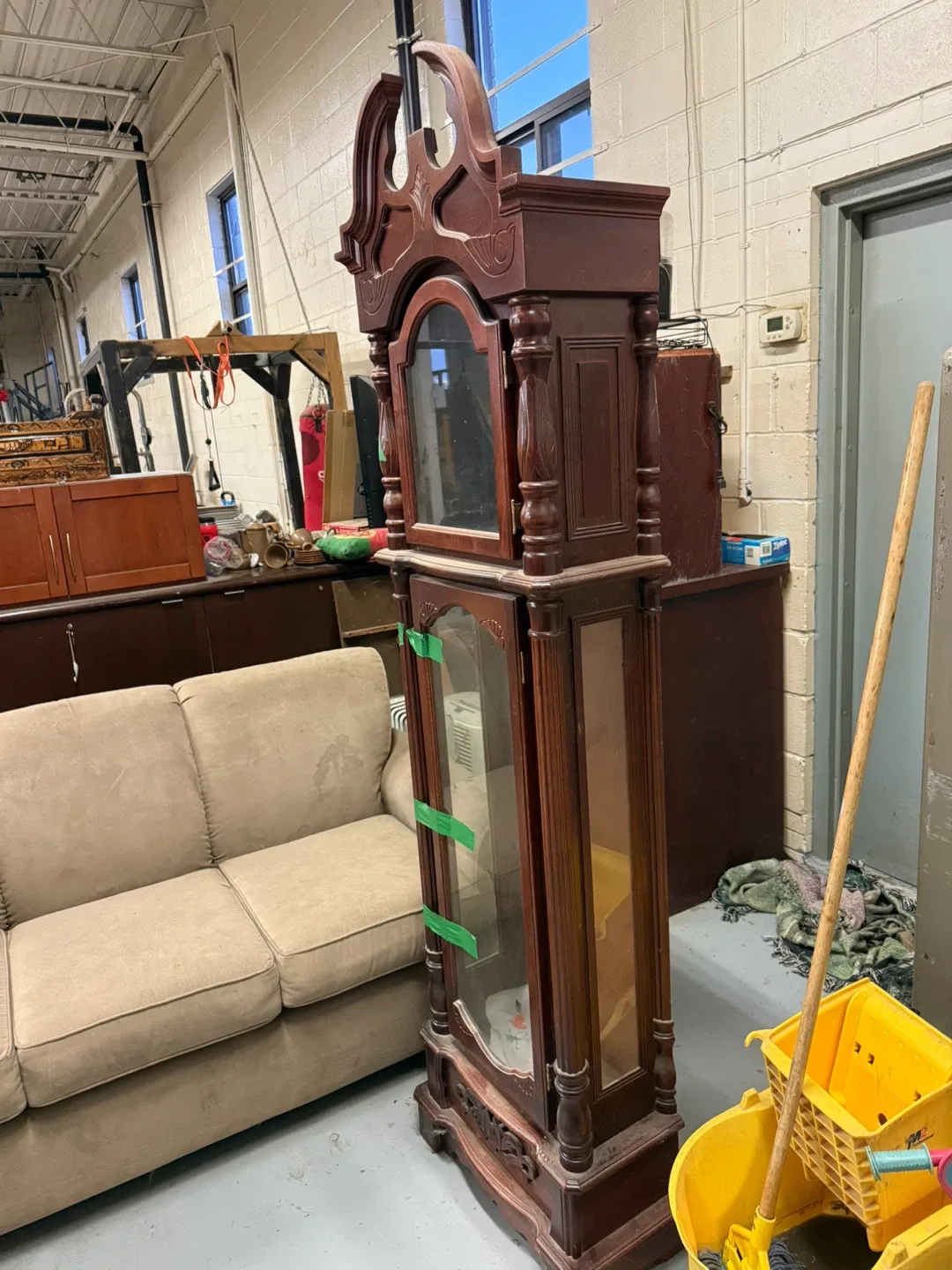 Antique Dark Wood Display Cabinet image indicator(5)