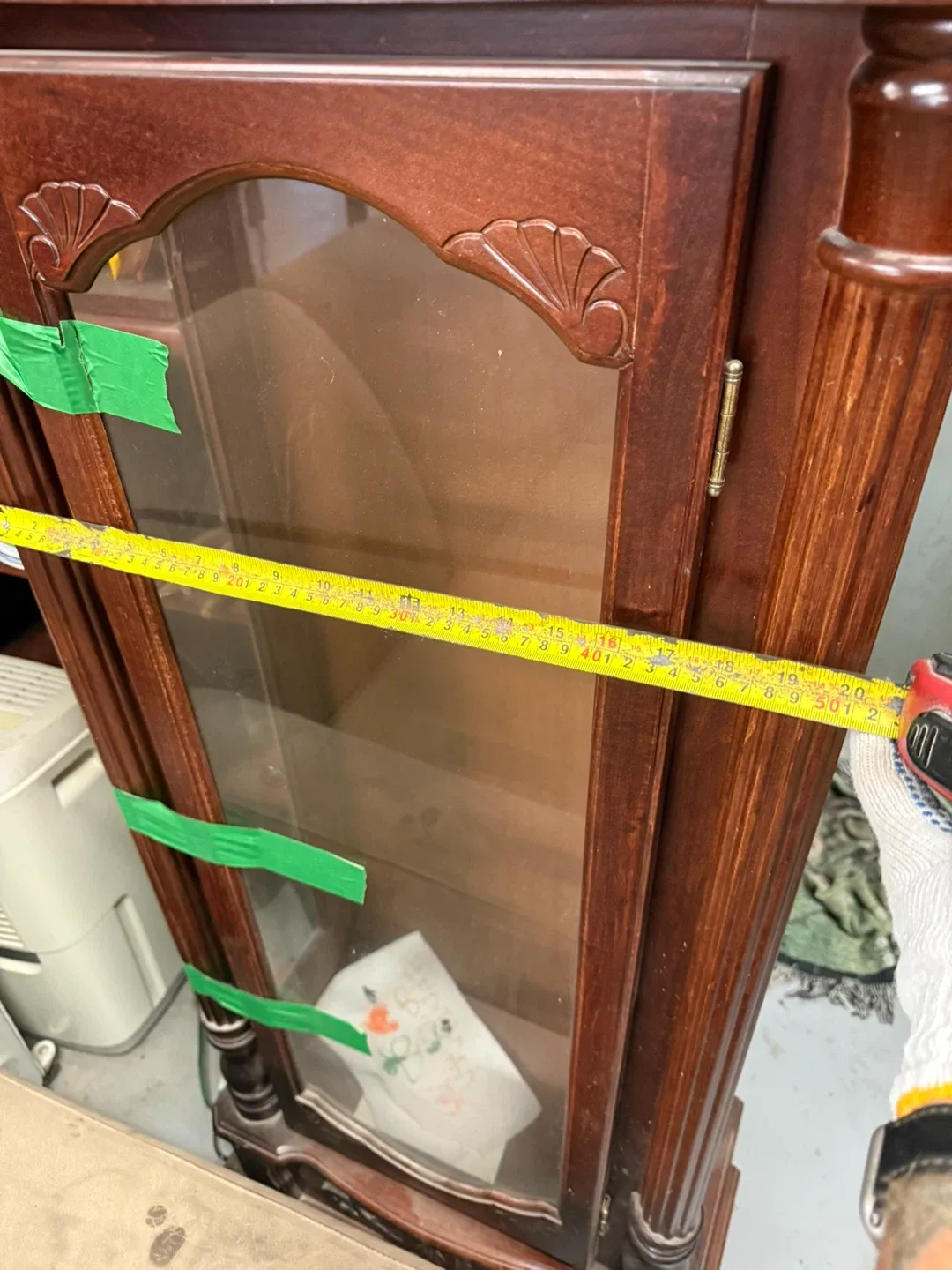 Antique Dark Wood Display Cabinet image indicator(3)