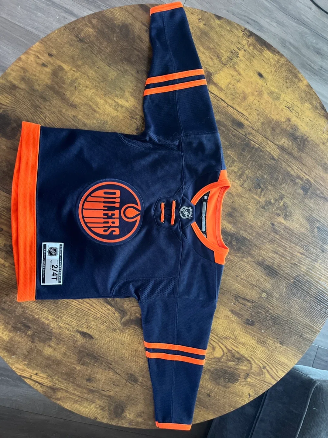 Edmonton Oilers Toddler Jersey - Size 2/4T thumbnail