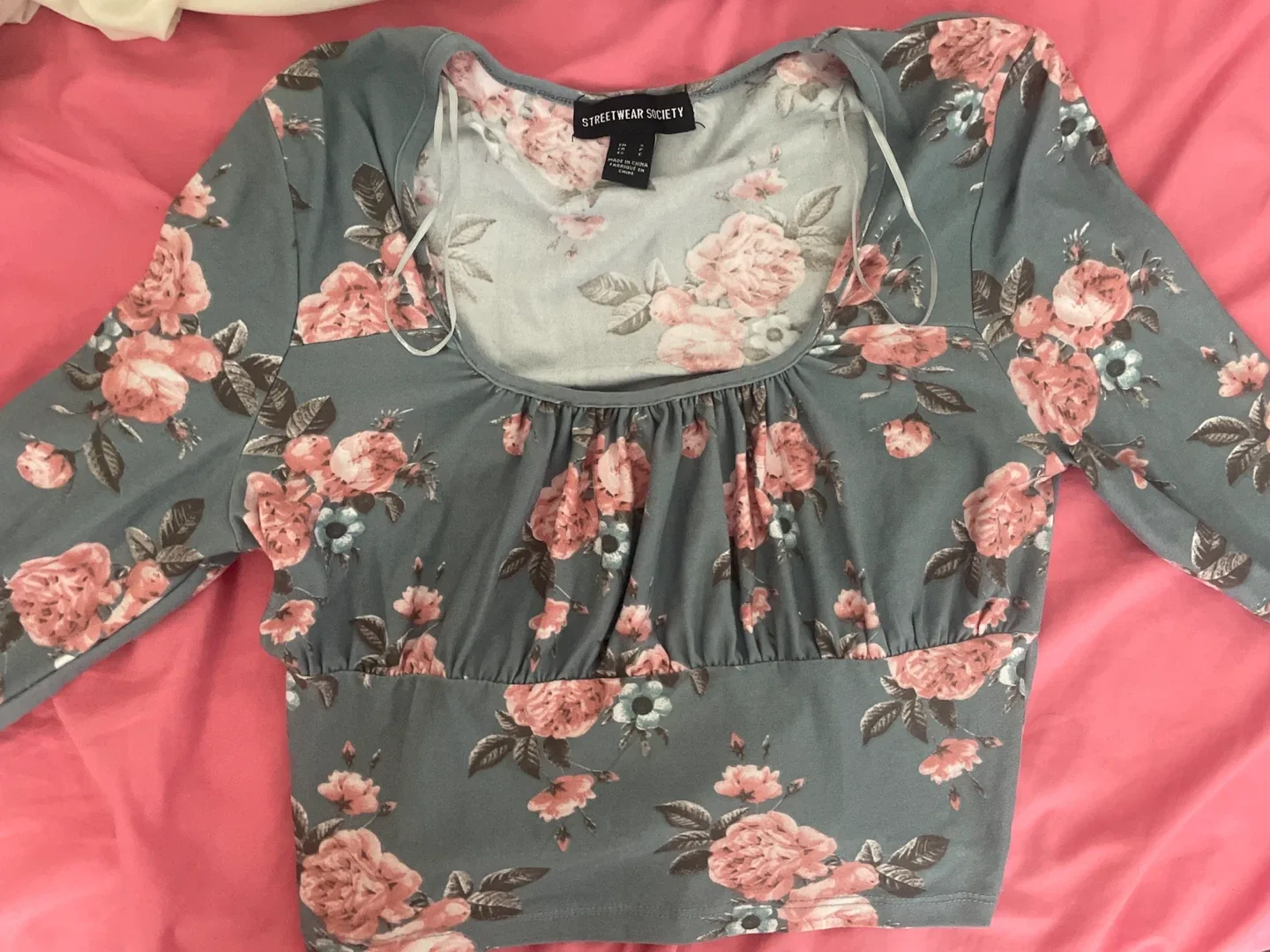 Floral long sleeve crop top