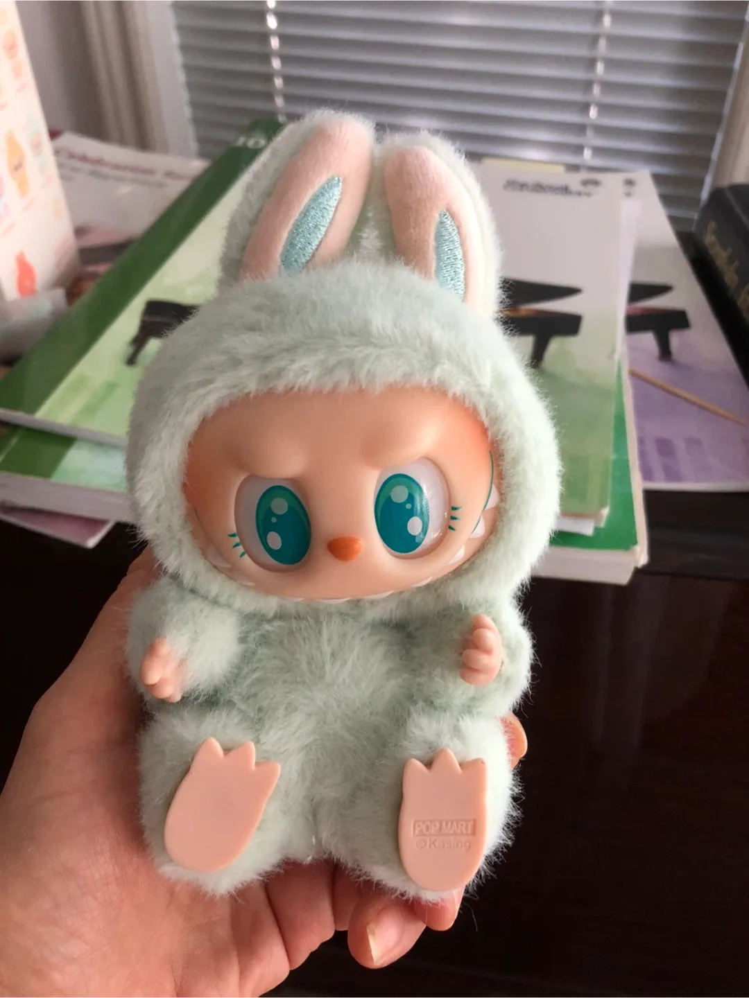 Pop Mart Have A Seat Labubu QUQU image indicator(2)