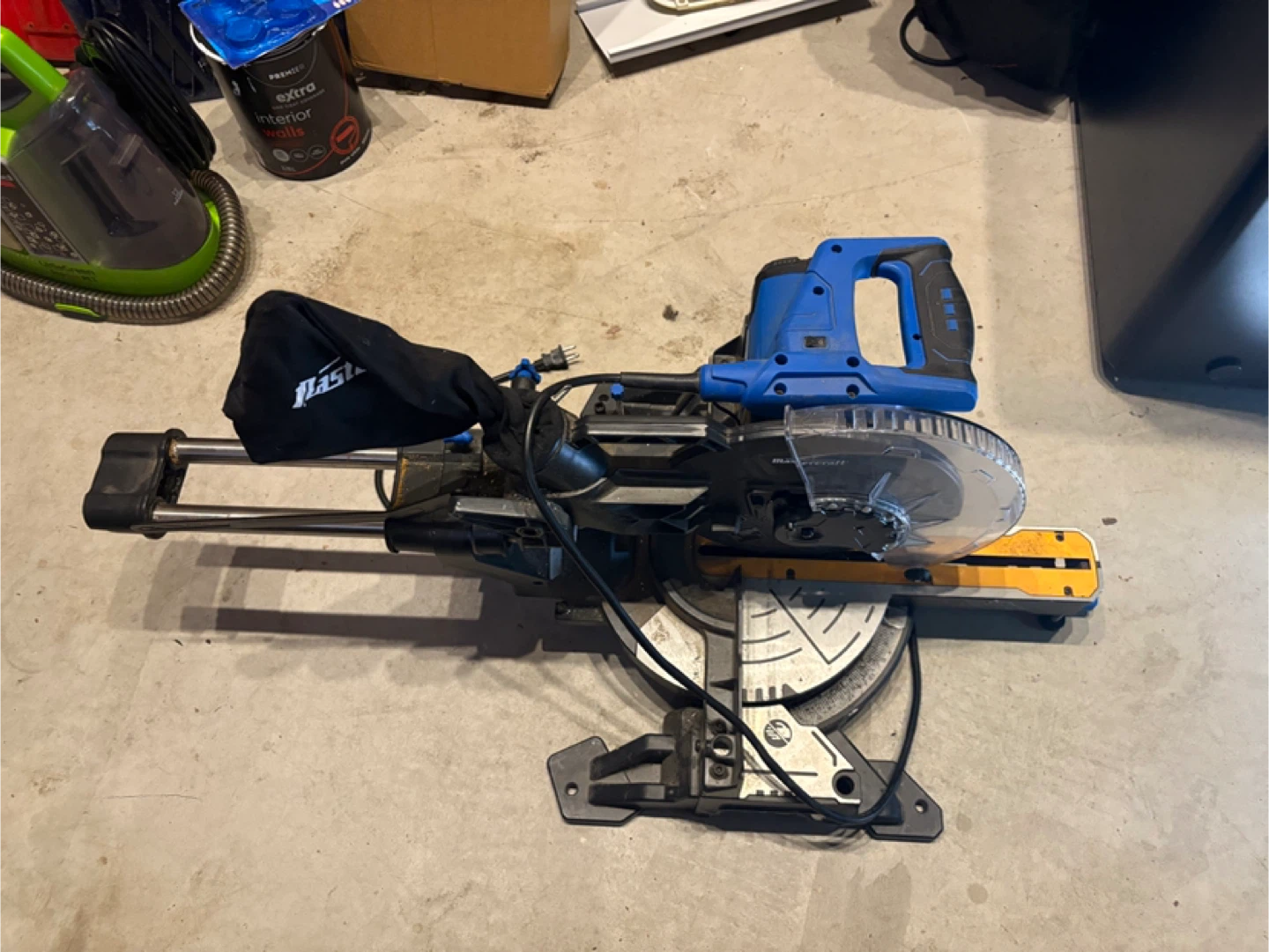 Mastercraft 10" Sliding Compound Mitre Saw - photo 2