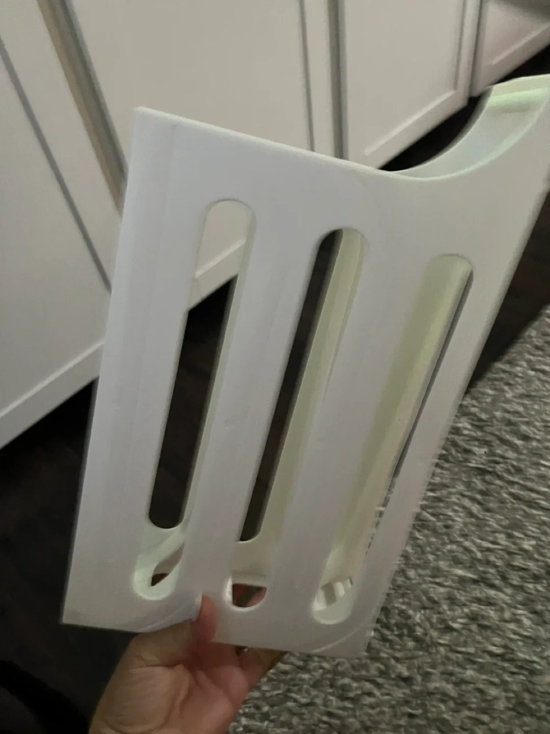 White Plastic Stackable Storage Rack image indicator(2)