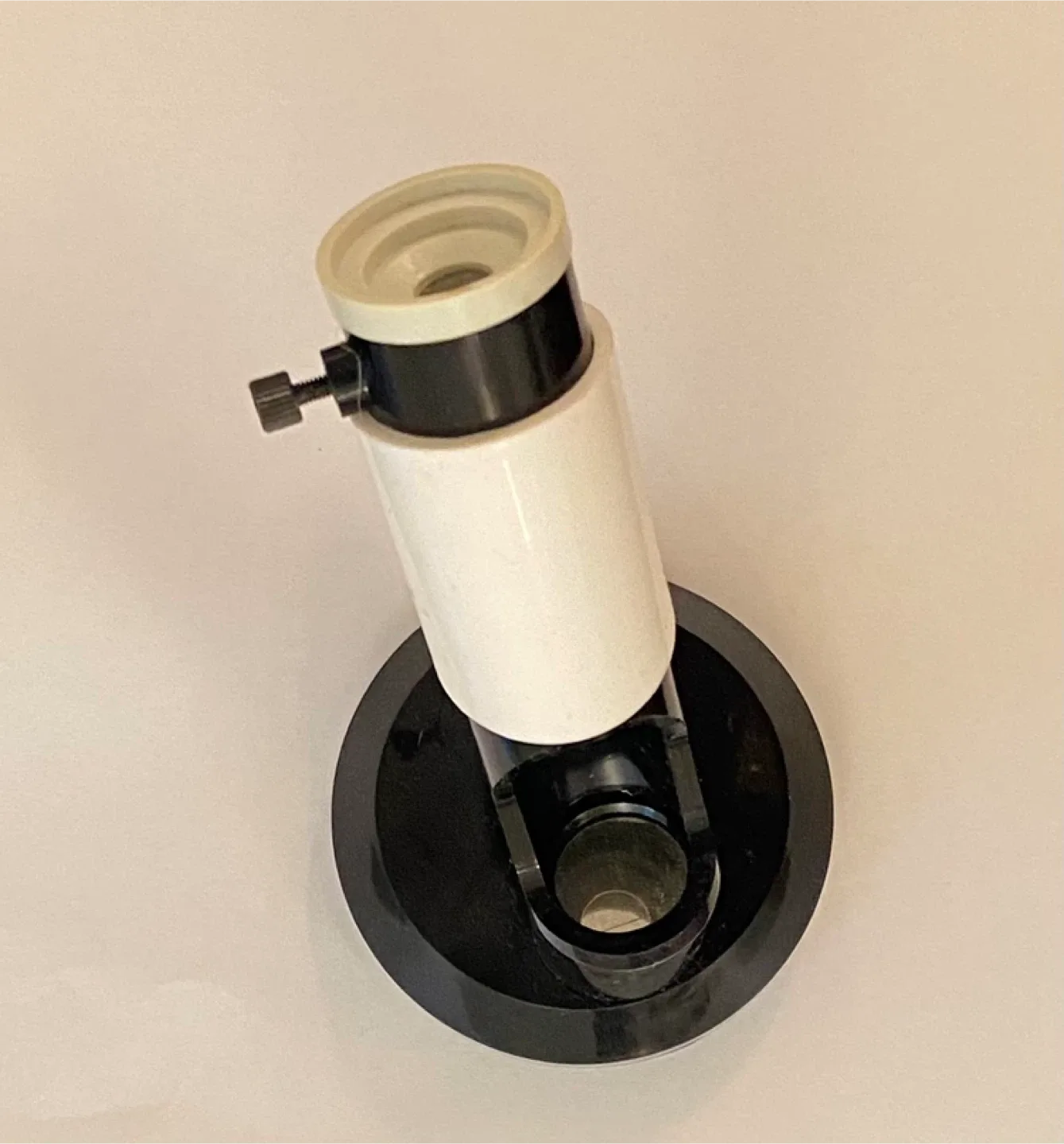 Darkroom Grain Focuser thumbnail
