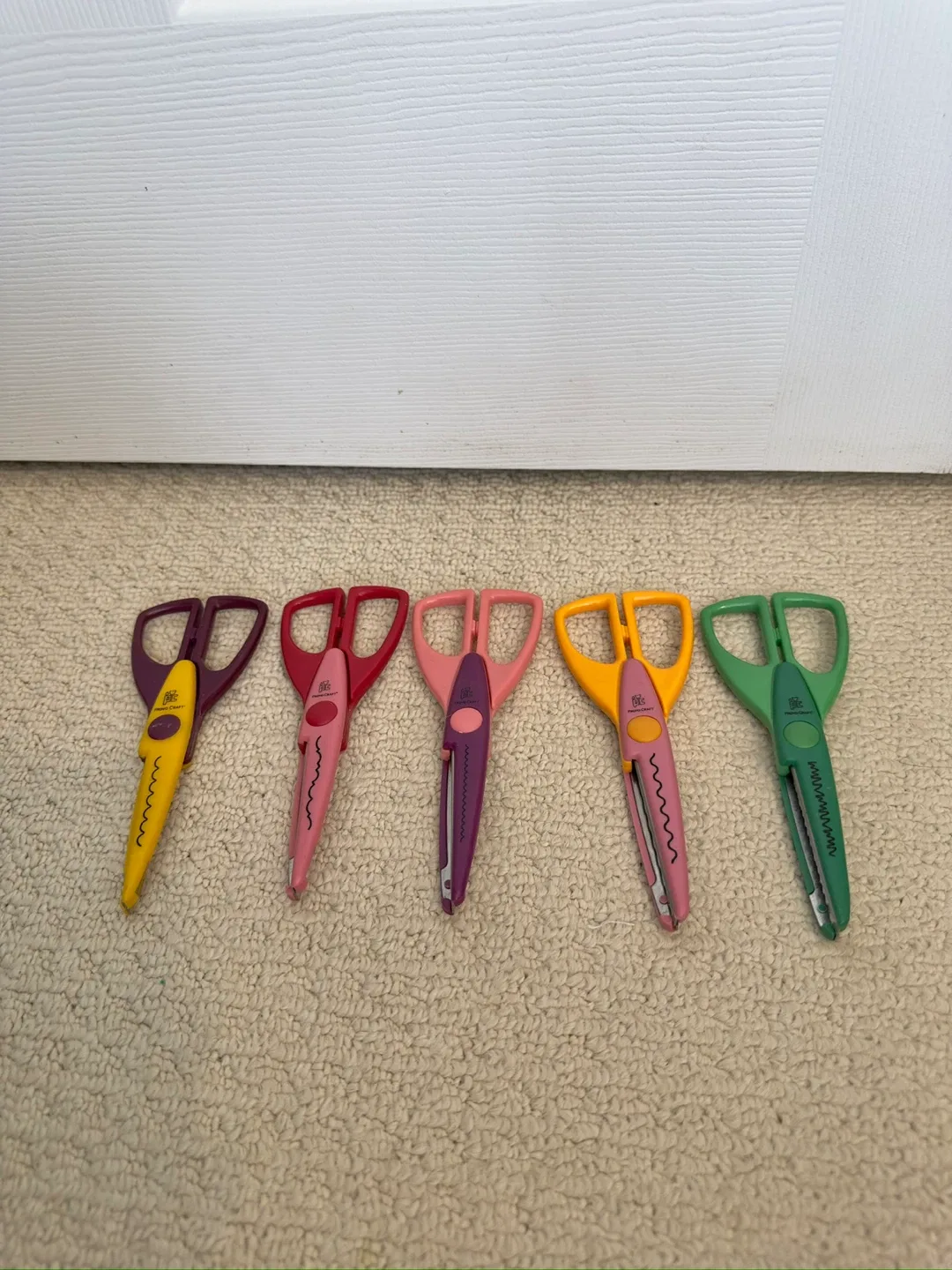 Fiskars Paper Edgers Craft Scissors - Set of 5 thumbnail