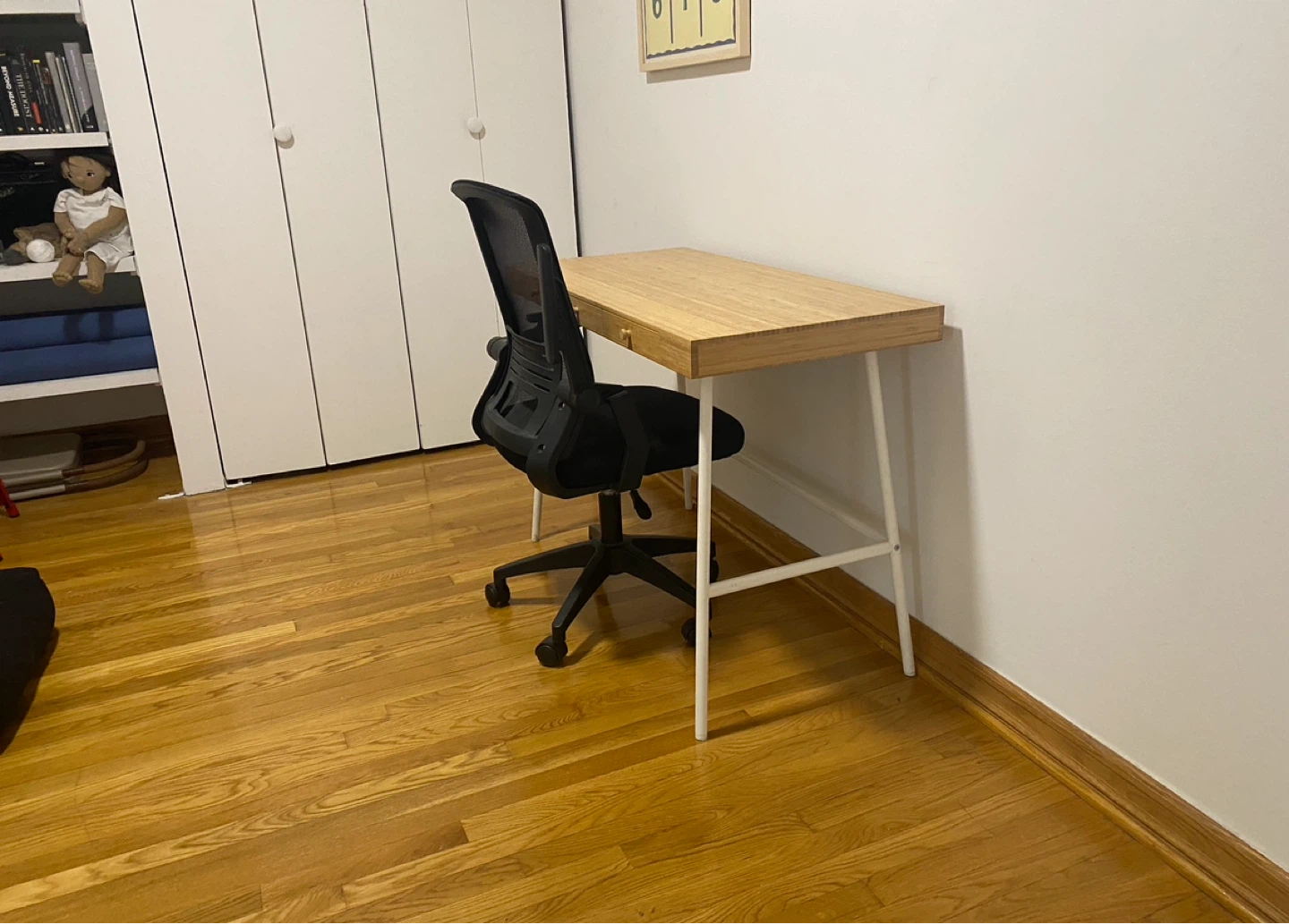 Desk and office chair - photo 2