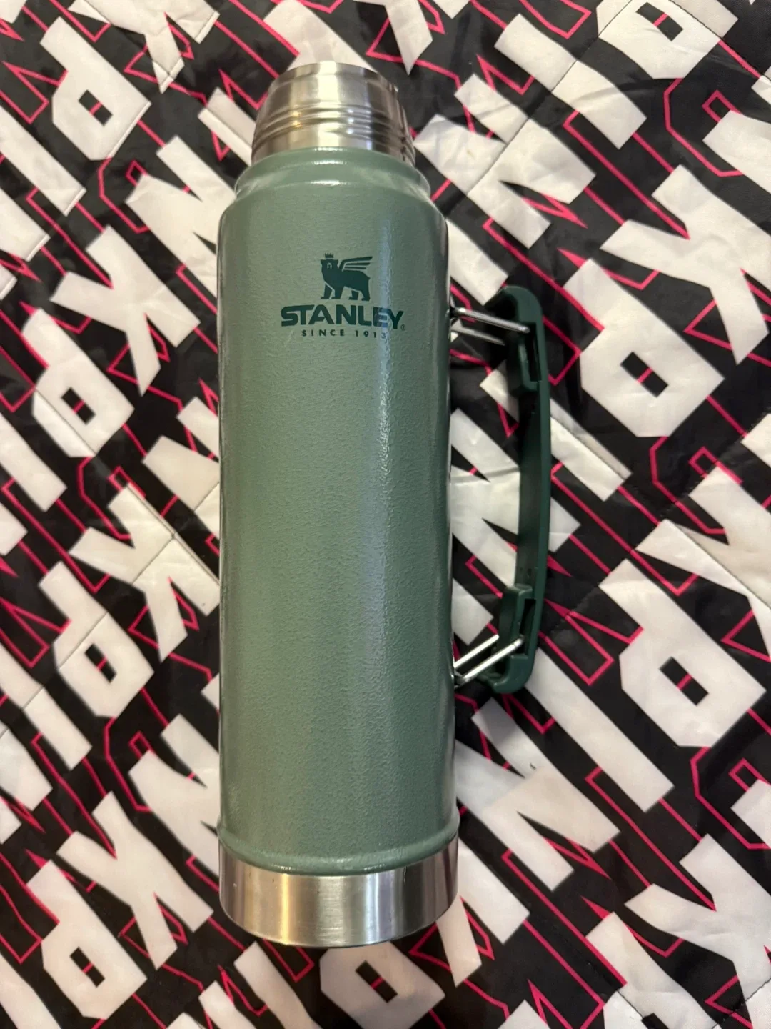 CLASSIC LEGENDARY BOTTLE 1.5QT thumbnail