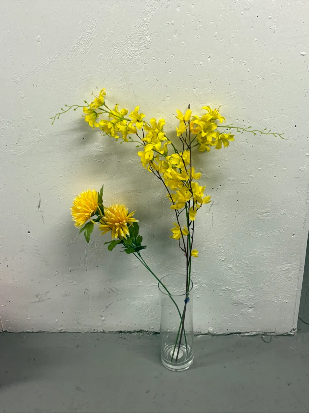 Yellow Artificial Flowers in Glass Vase image indicator(2)