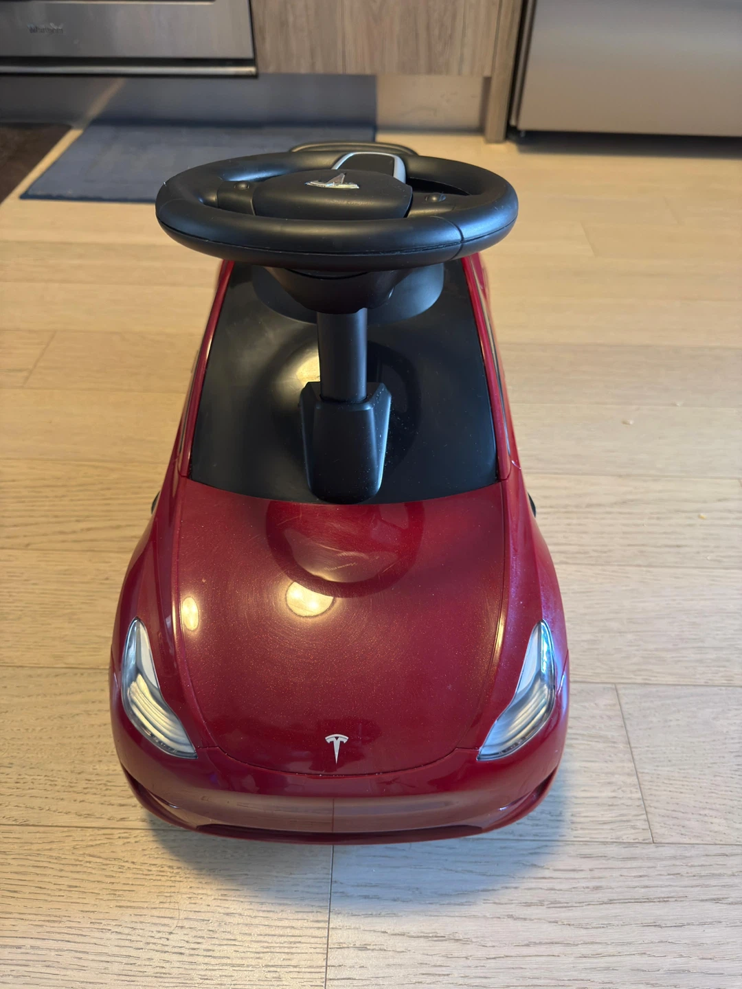 Tesla Model Y Ride-On Push Car - Red - photo 2
