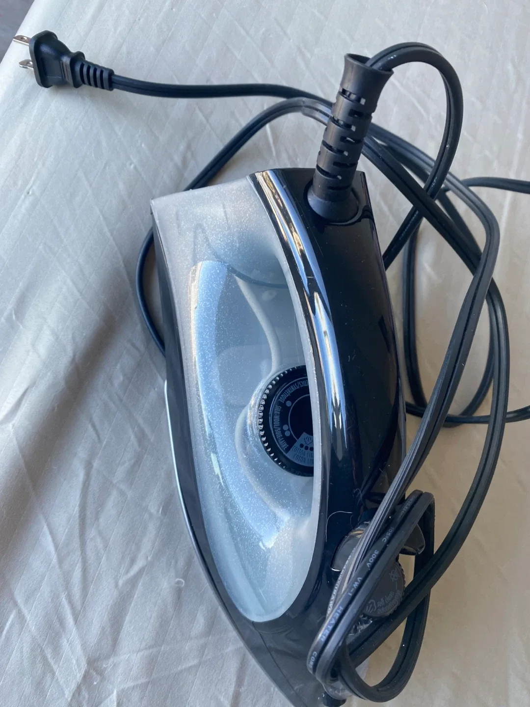 Steam Iron - Black image indicator(2)