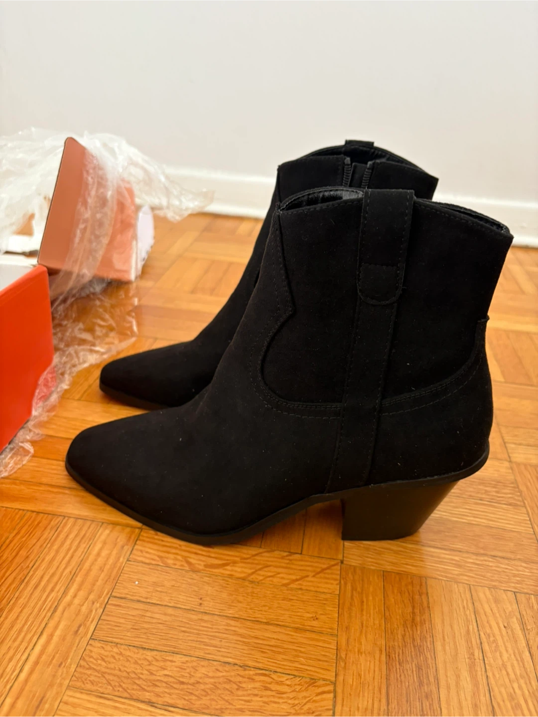 New Black Ankle Boots, Size 8 US - photo 5