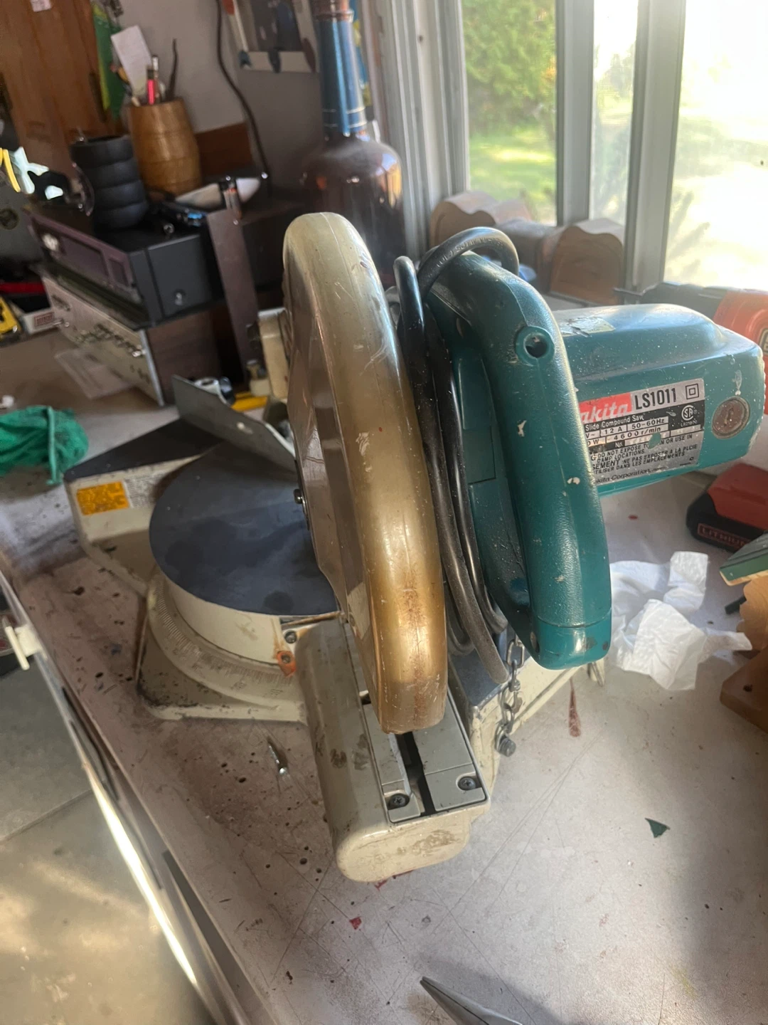 Makita LS1011 Miter Saw - photo 3