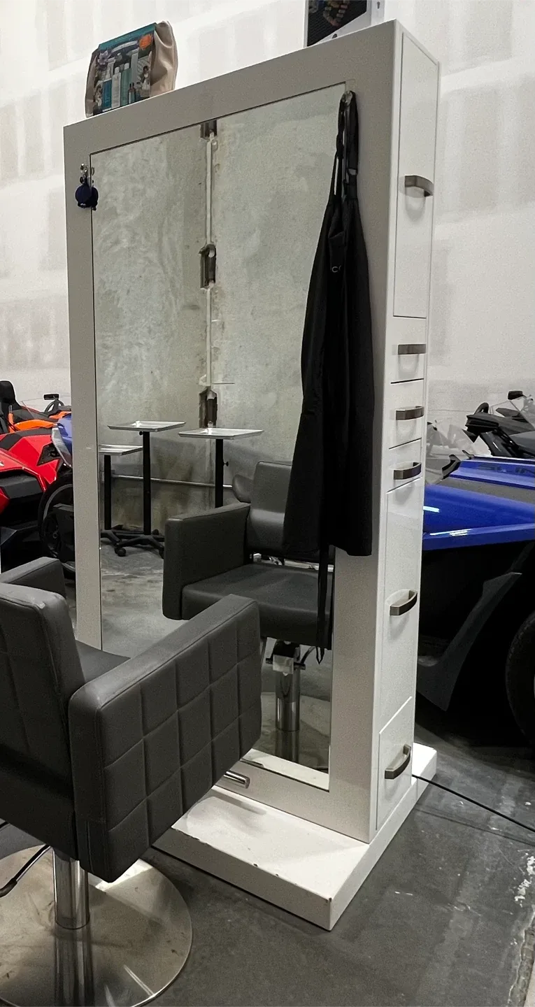 Salon Double sided Mirrors Styling Station with thumbnail