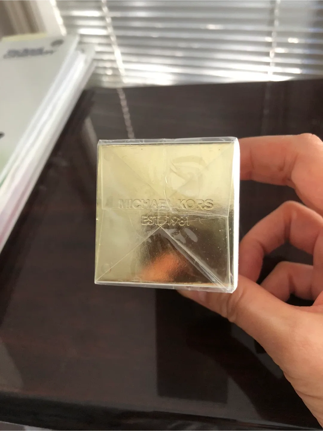 New Michael Kors Glam Jasmine Eau de Parfum 30ml image indicator(3)