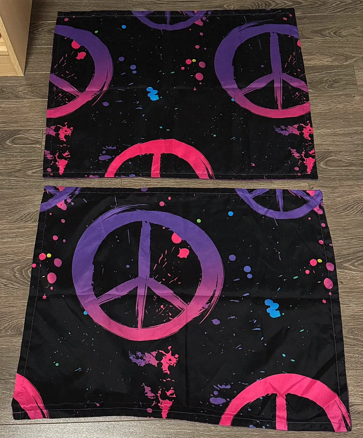 Peace Sign Pillowcases - Set of 2 thumbnail