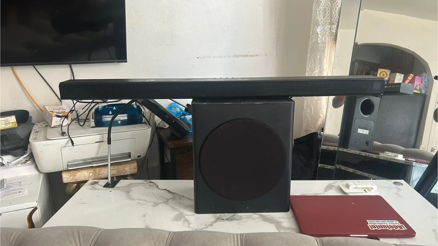Soundbar & Subwoofer - Great Sound! image indicator(2)