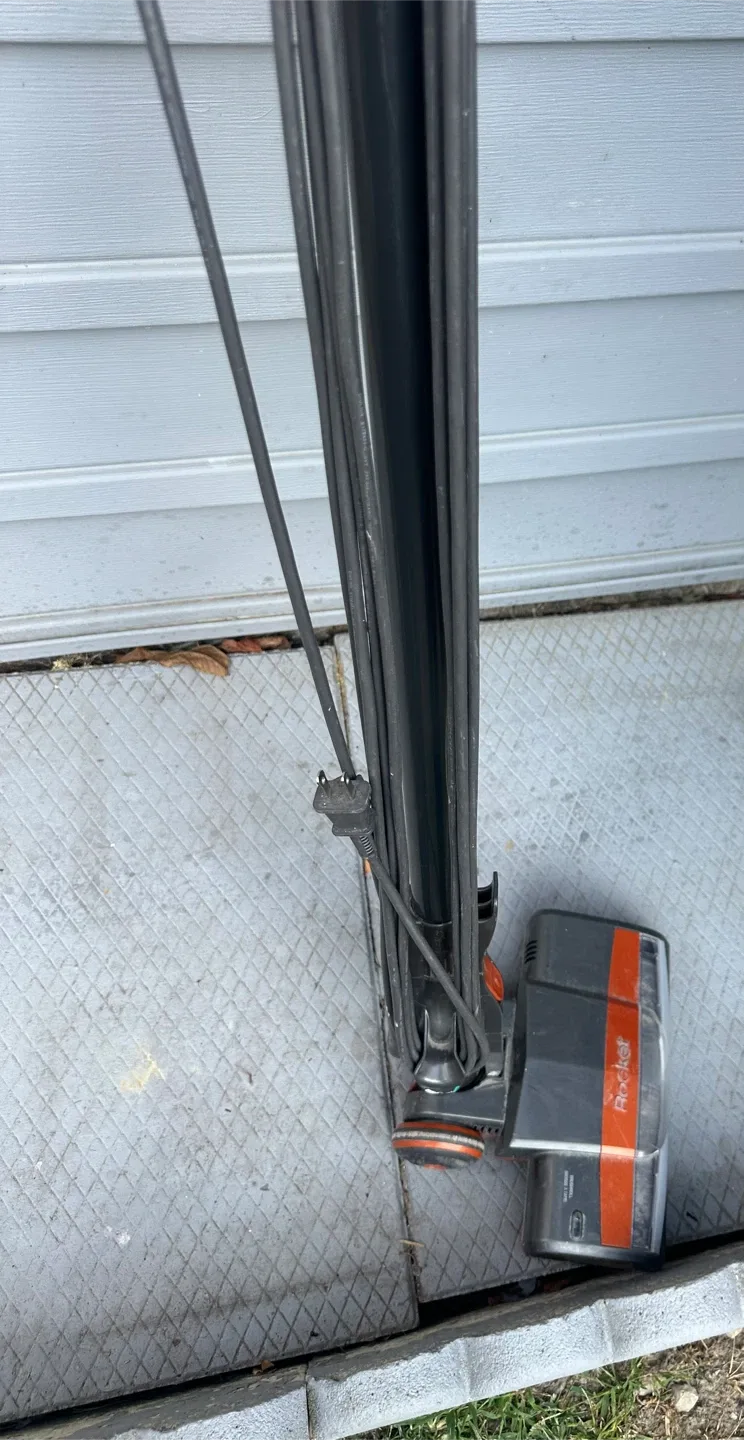 Shark Rocket Corded Stick Vacuum image indicator(5)