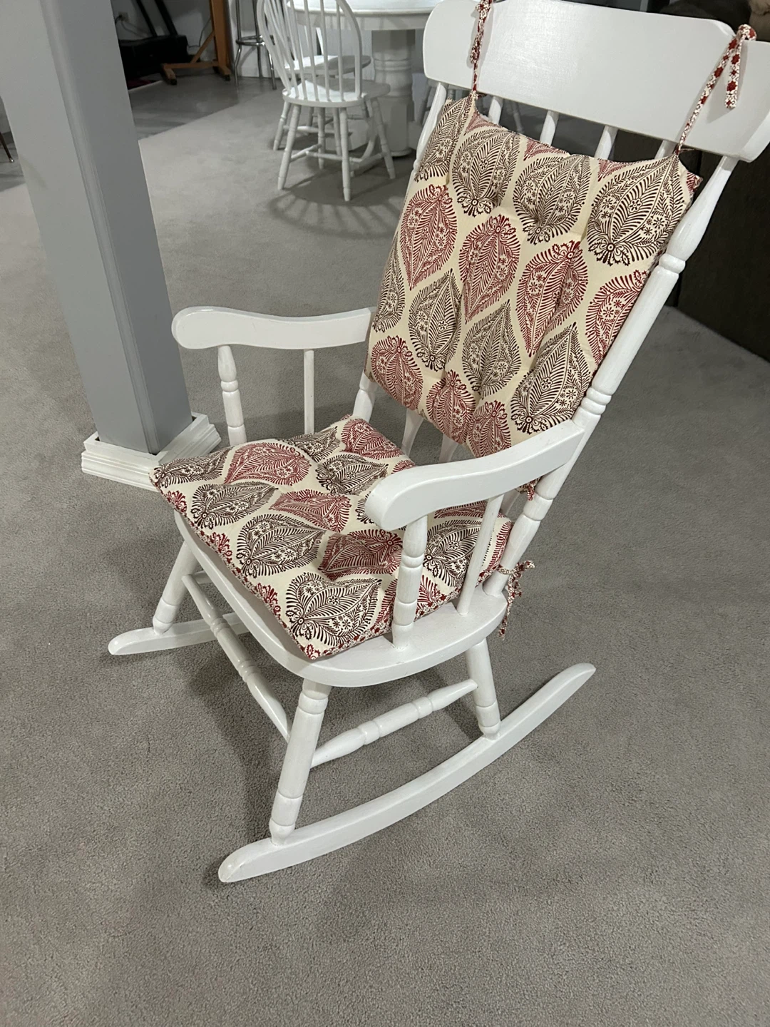 White Rocking Chair with Cushions - photo 3